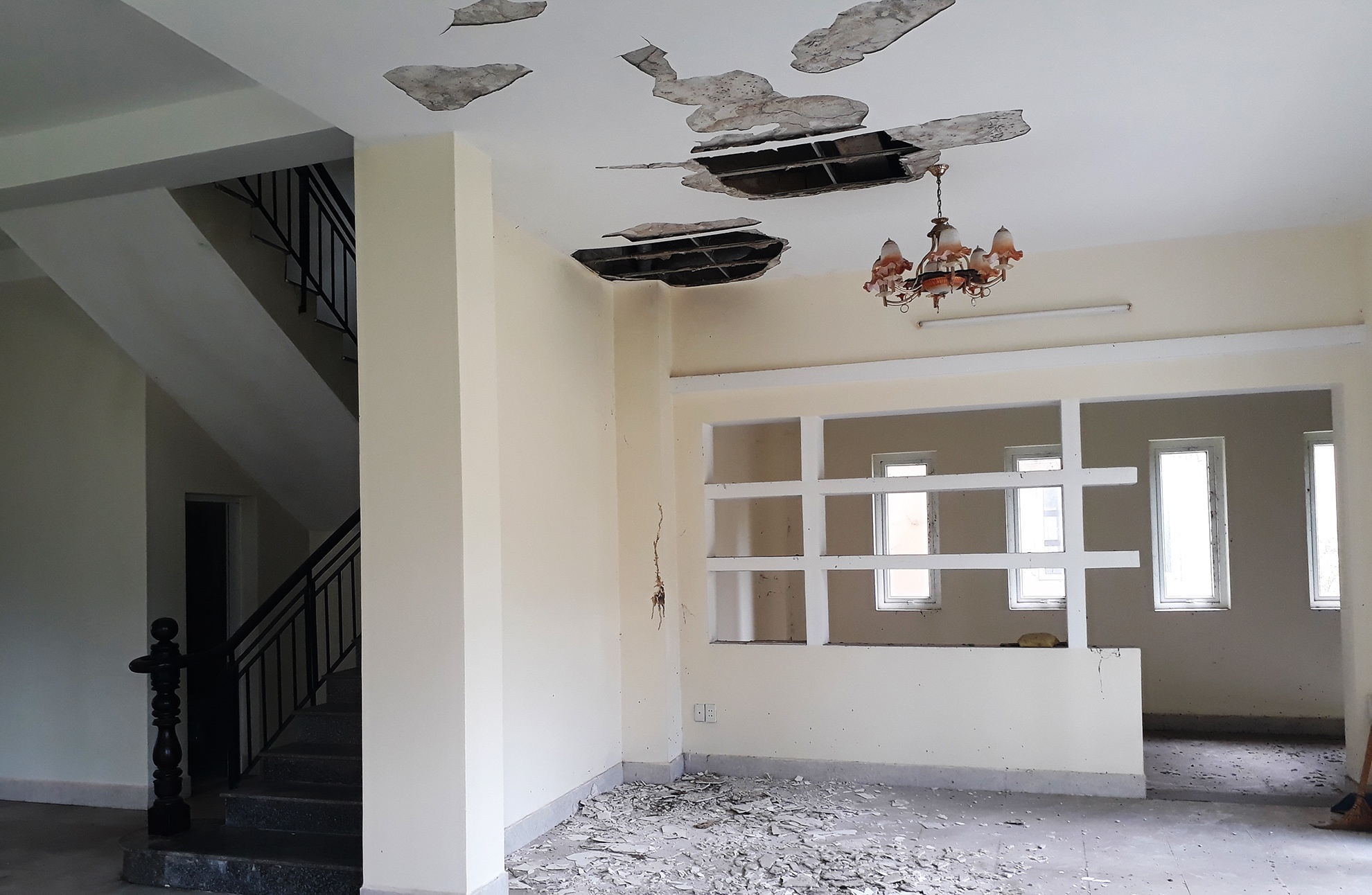 biet thu,  nha pho bo hoang o Binh Duong anh 10