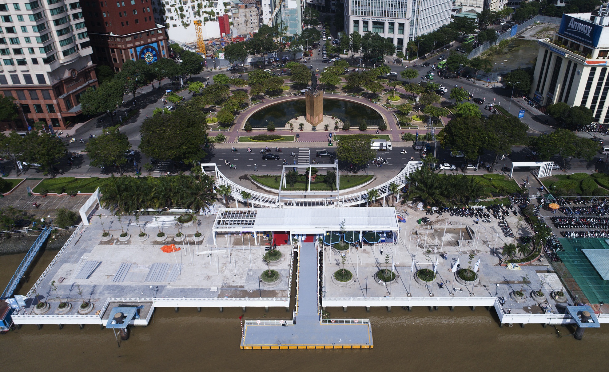 trai nghiem buyt song o Sai Gon anh 10