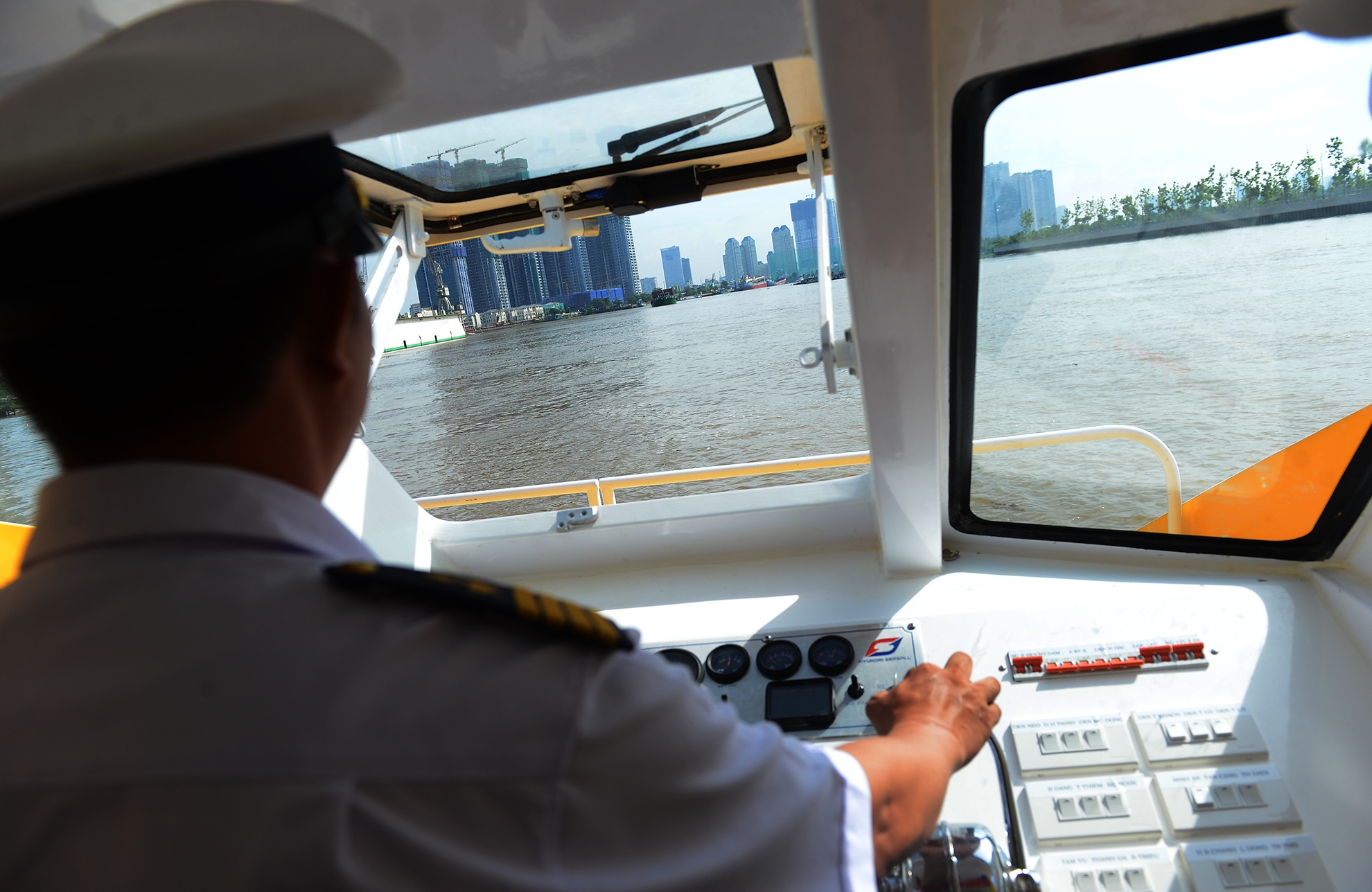 trai nghiem buyt song o Sai Gon anh 5