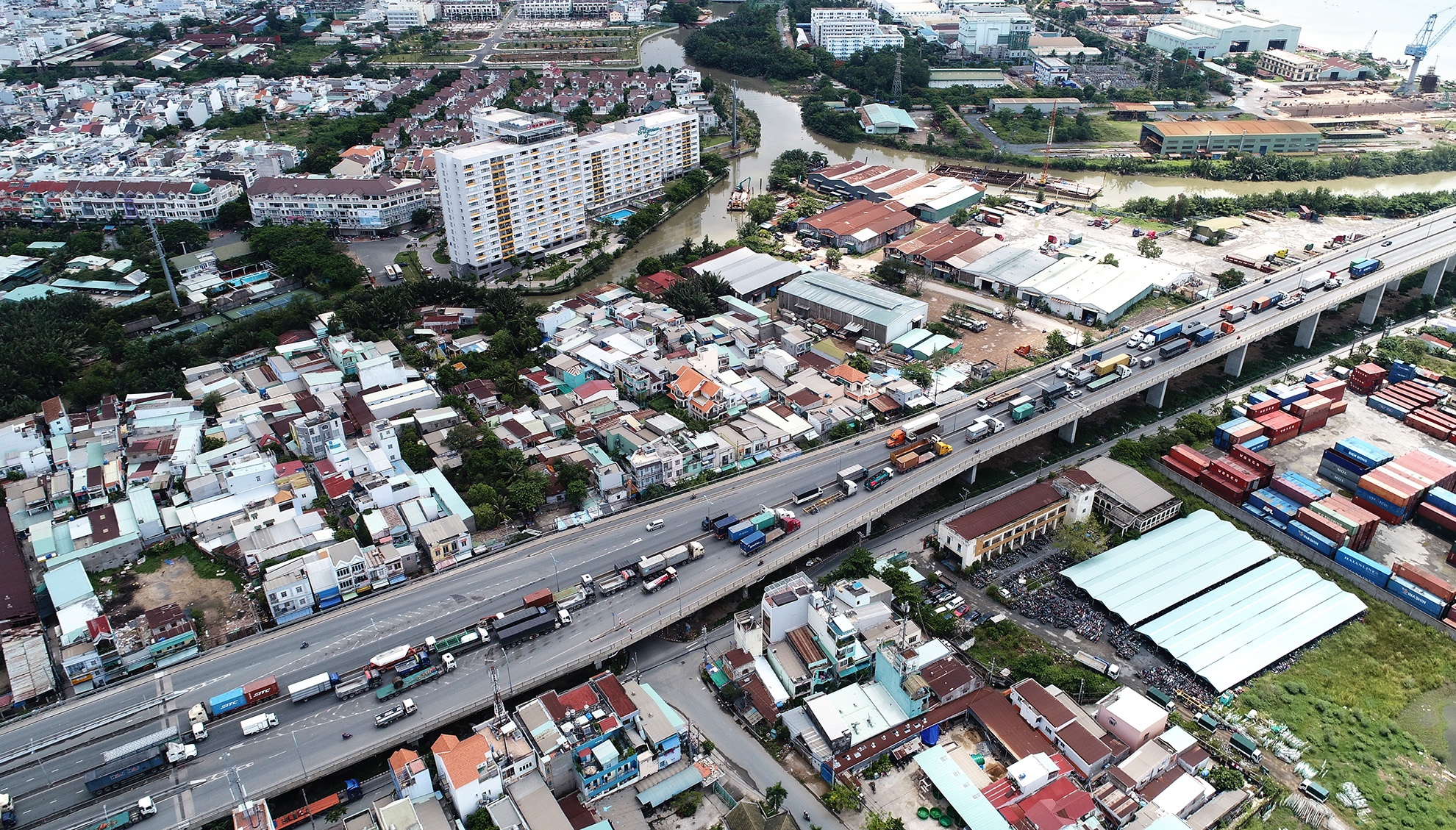 can canh 6 du an BT,  BOT sai pham o TP.HCM anh 5