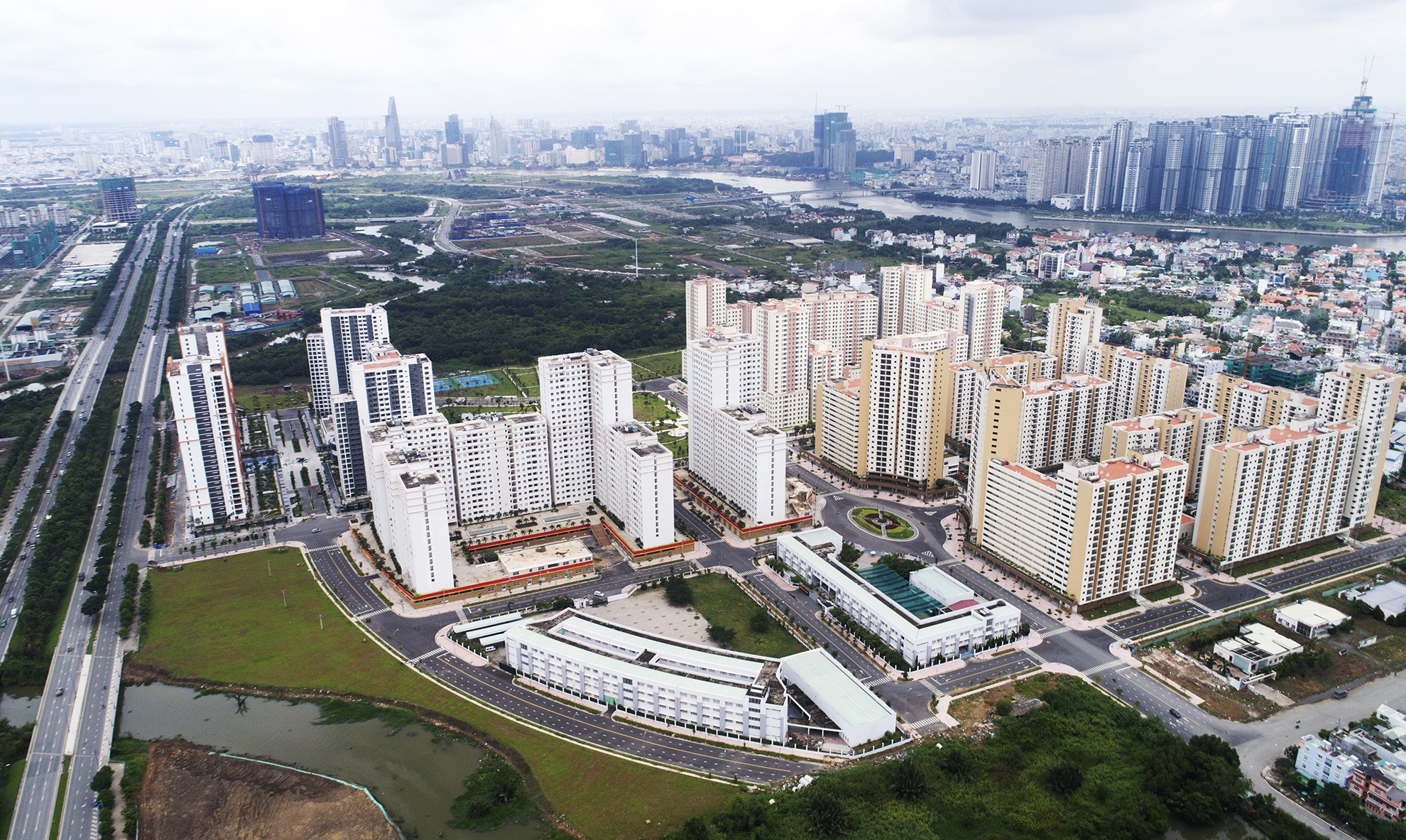 Toan canh khu tai dinh cu lon nhat TP.HCM anh 1