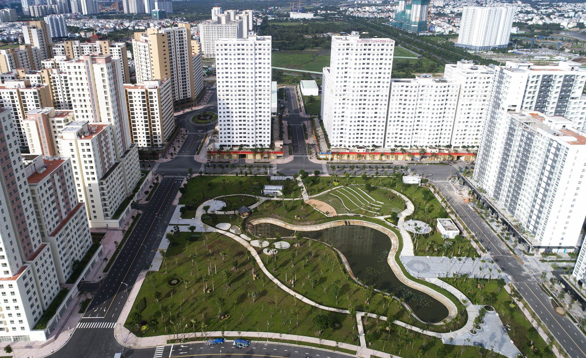 Toan canh khu tai dinh cu lon nhat TP.HCM anh 9