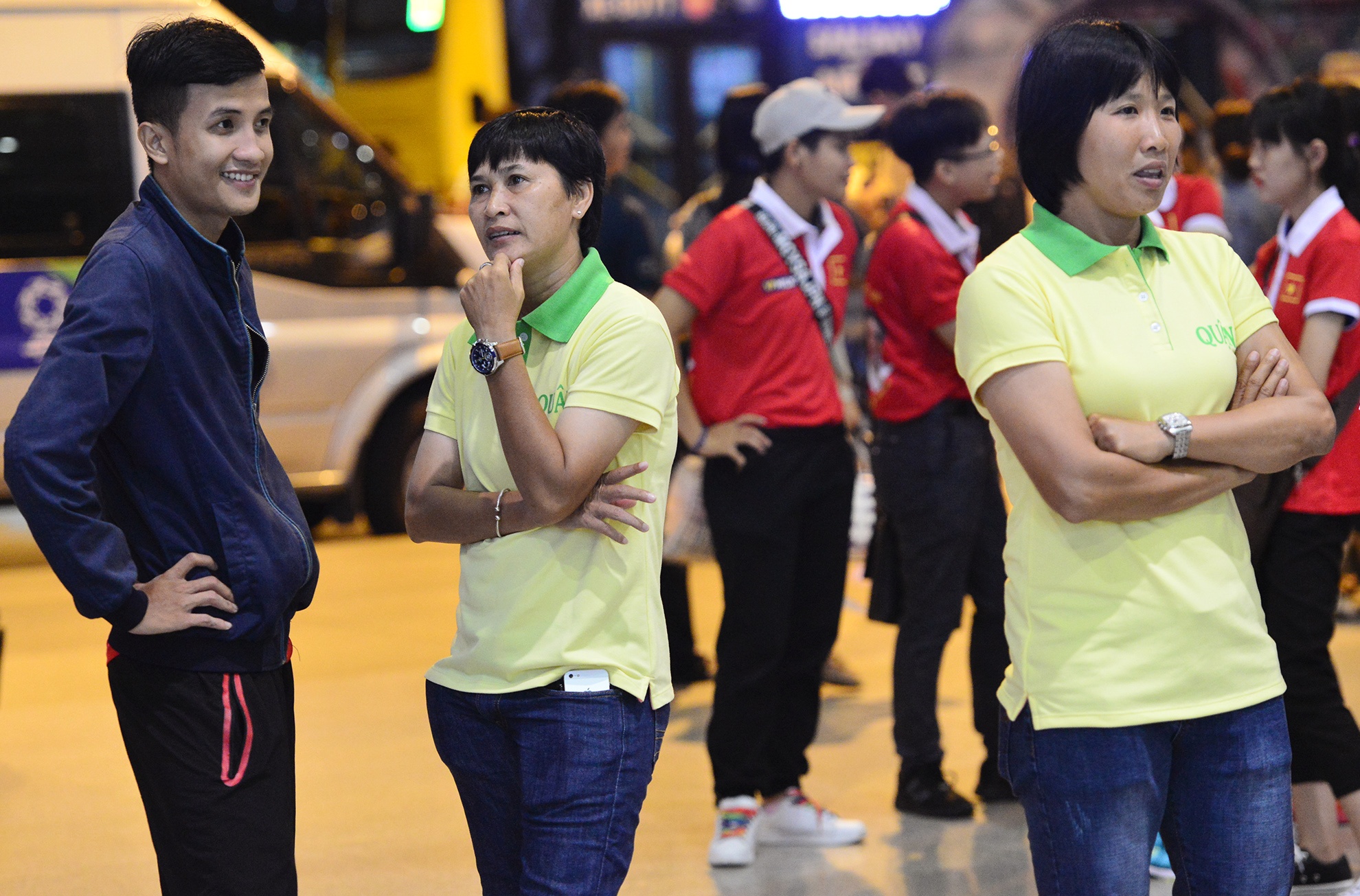 doi tuyen nu Viet Nam duoc chao don nong nhiet anh 3