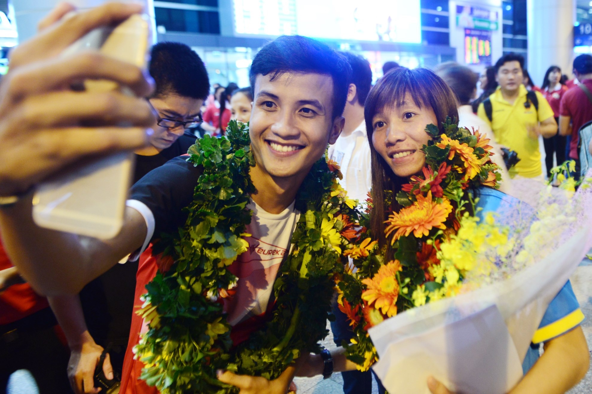 doi tuyen nu Viet Nam duoc chao don nong nhiet anh 8