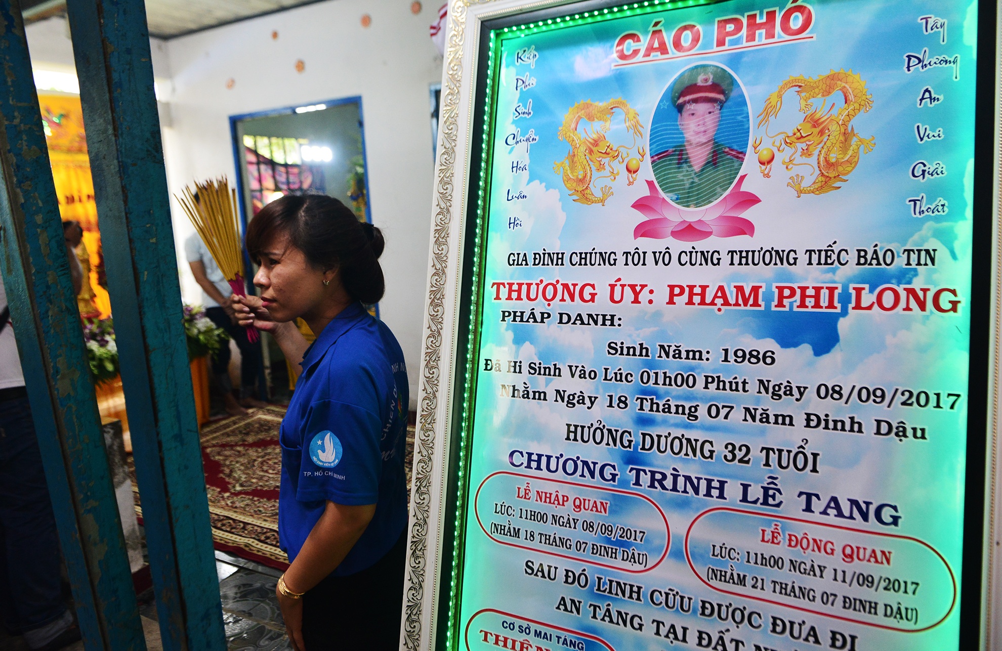 Nguoi vo than tho ben linh cuu chien sy hy sinh kh anh 1