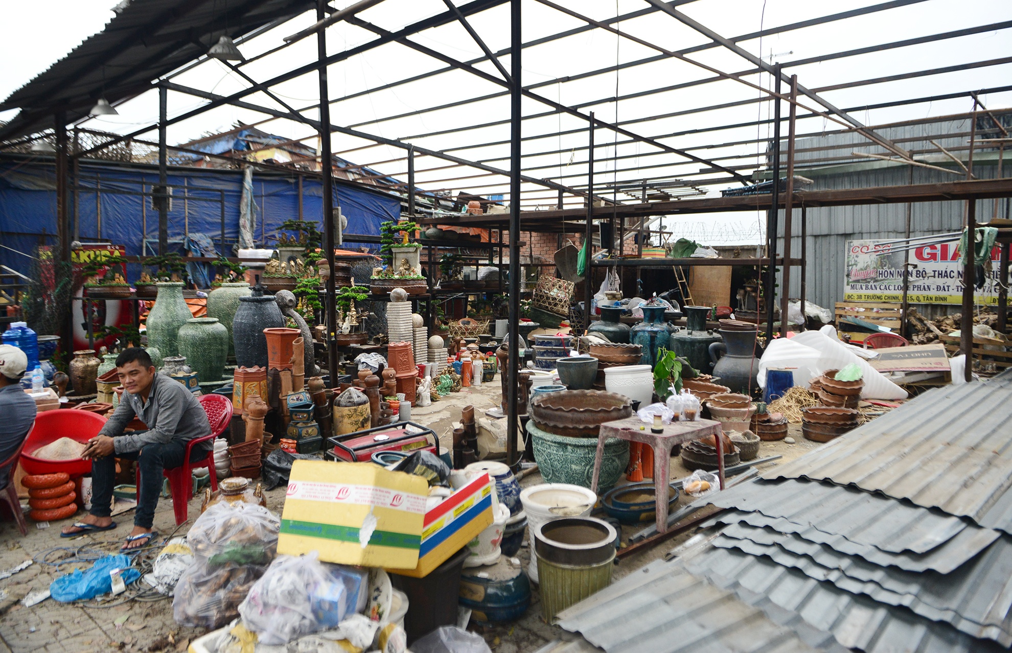 ket xe keo dai do giai toa kiot ben san bay anh 3