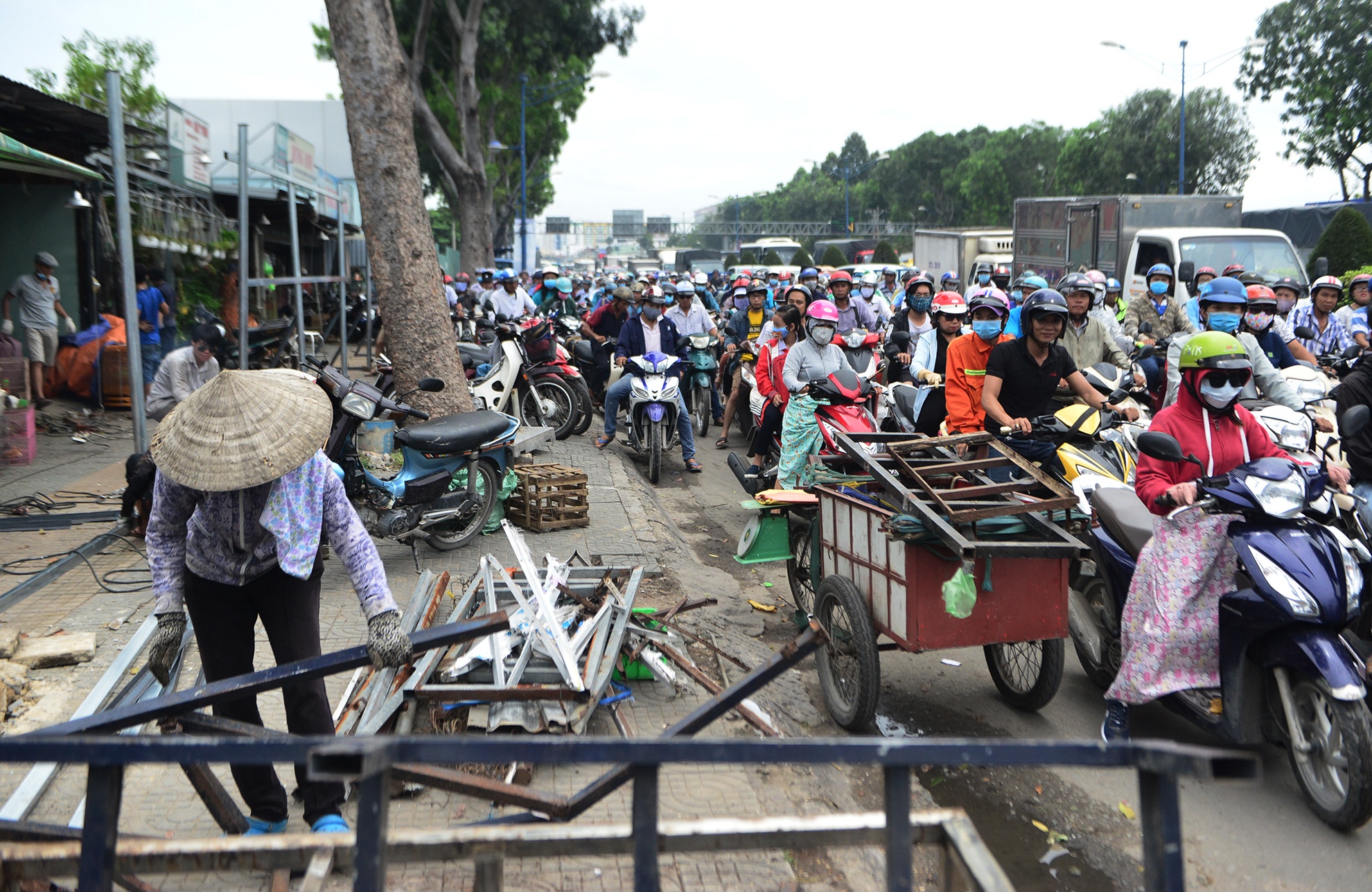 ket xe keo dai do giai toa kiot ben san bay anh 5