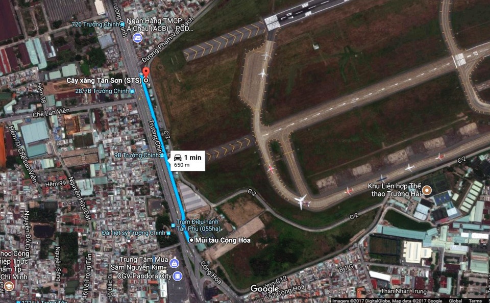 ket xe keo dai do giai toa kiot ben san bay anh 16