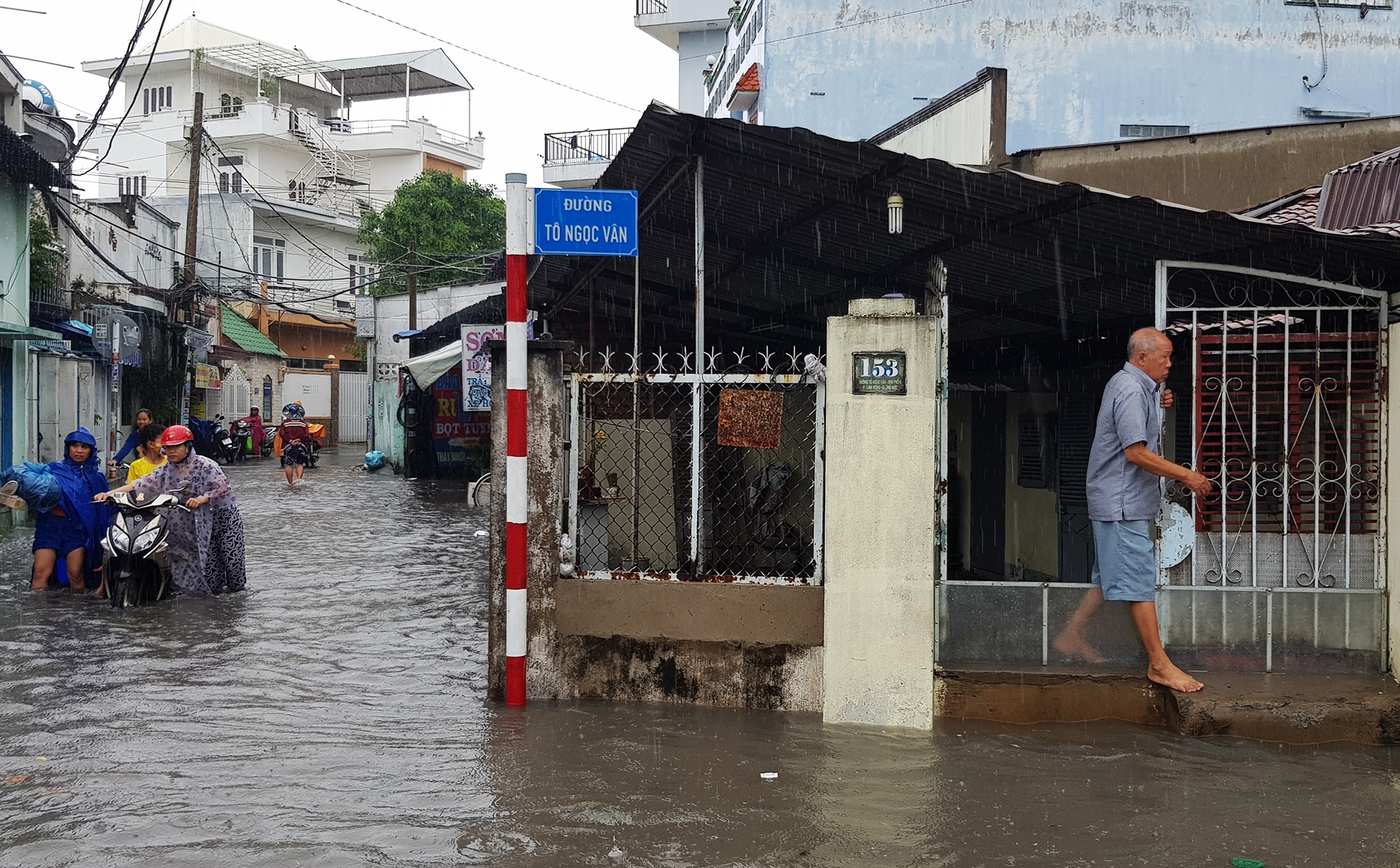 bi bom qua ron ngap o Sai Gon anh 8