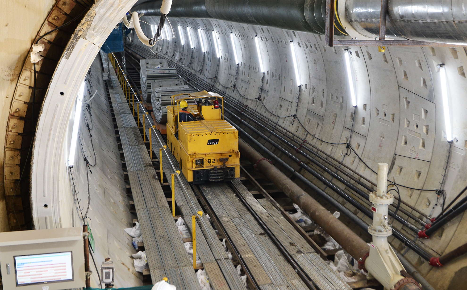 Ben trong duong ham metro o Sai Gon anh 4