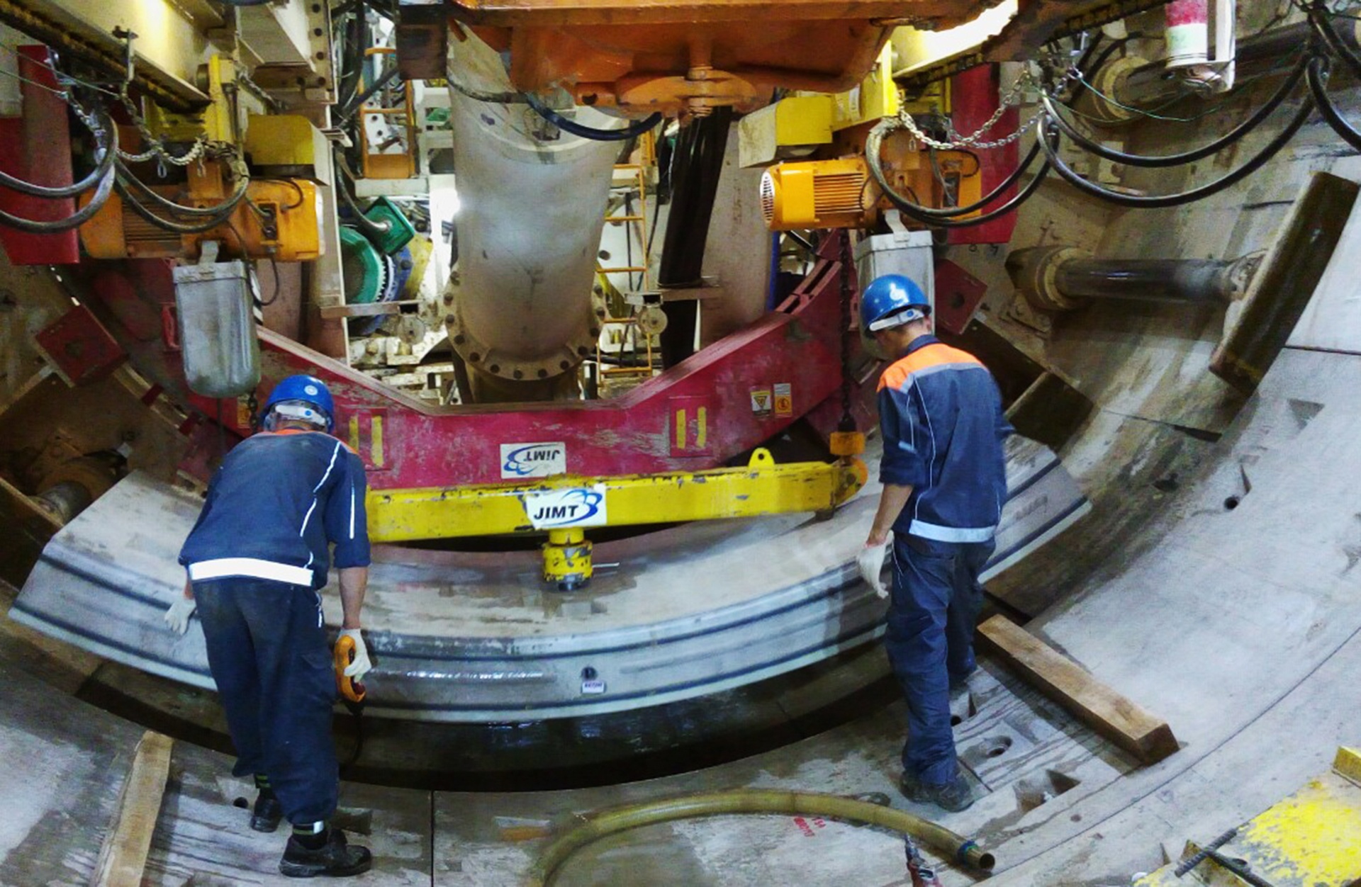 Ben trong duong ham metro o Sai Gon anh 8