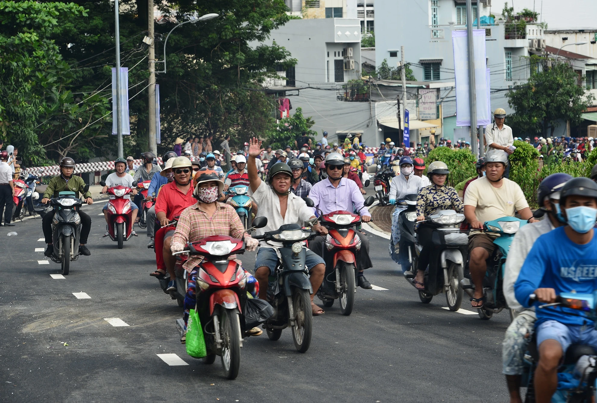 thong xe cau Nhi Thien Duong 1 o Sai Gon anh 11