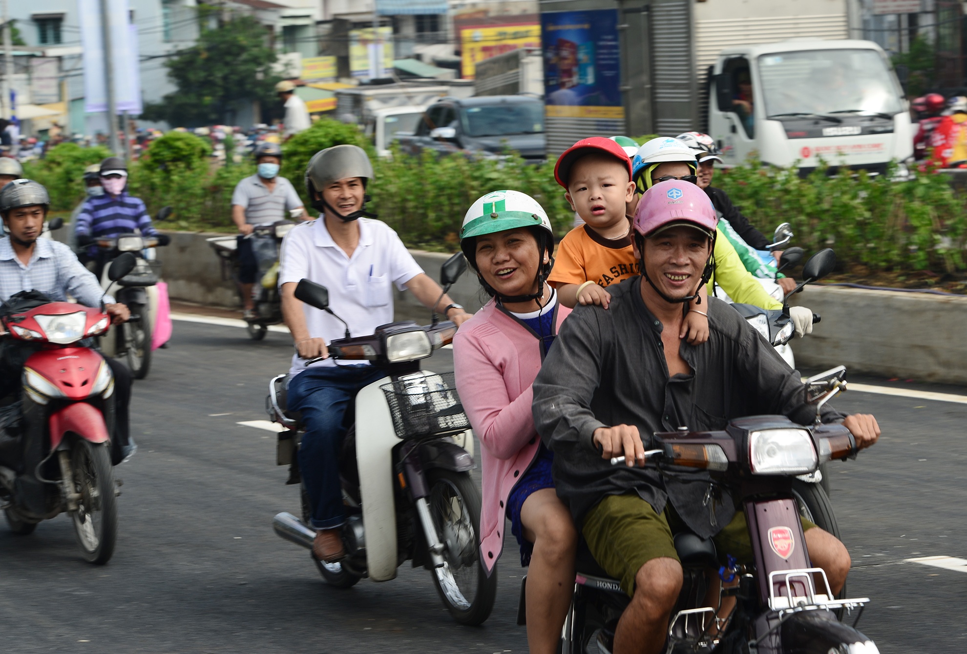 thong xe cau Nhi Thien Duong 1 o Sai Gon anh 12