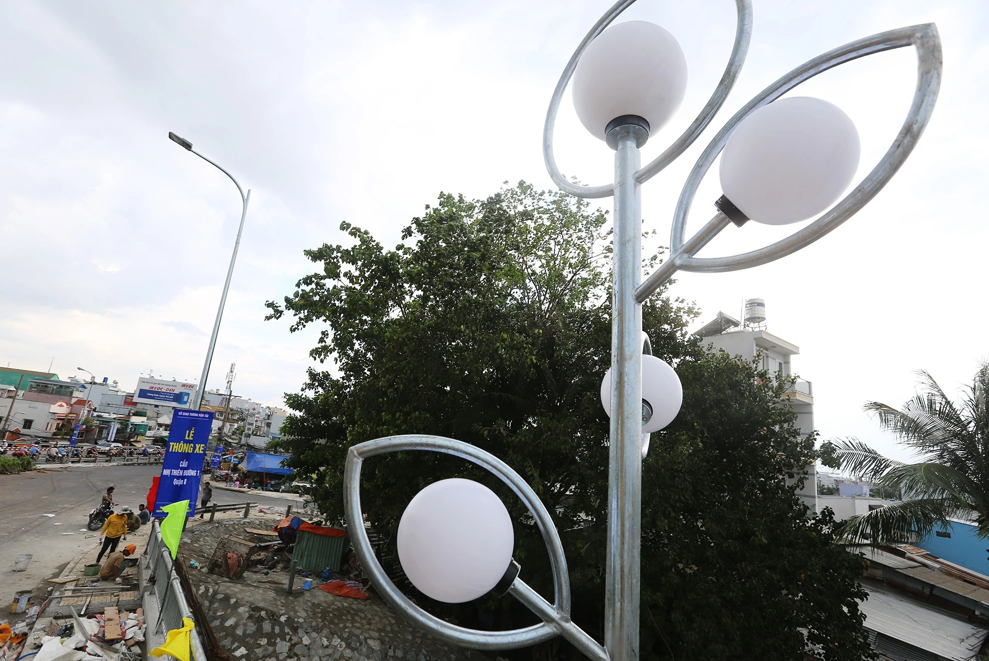 thong xe cau Nhi Thien Duong 1 o Sai Gon anh 7