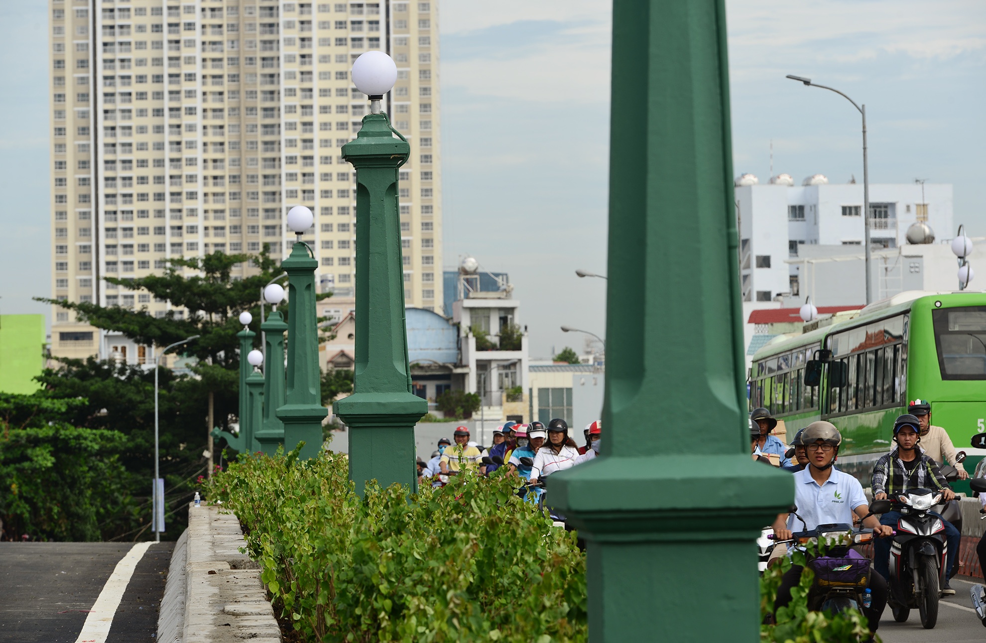 thong xe cau Nhi Thien Duong 1 o Sai Gon anh 6