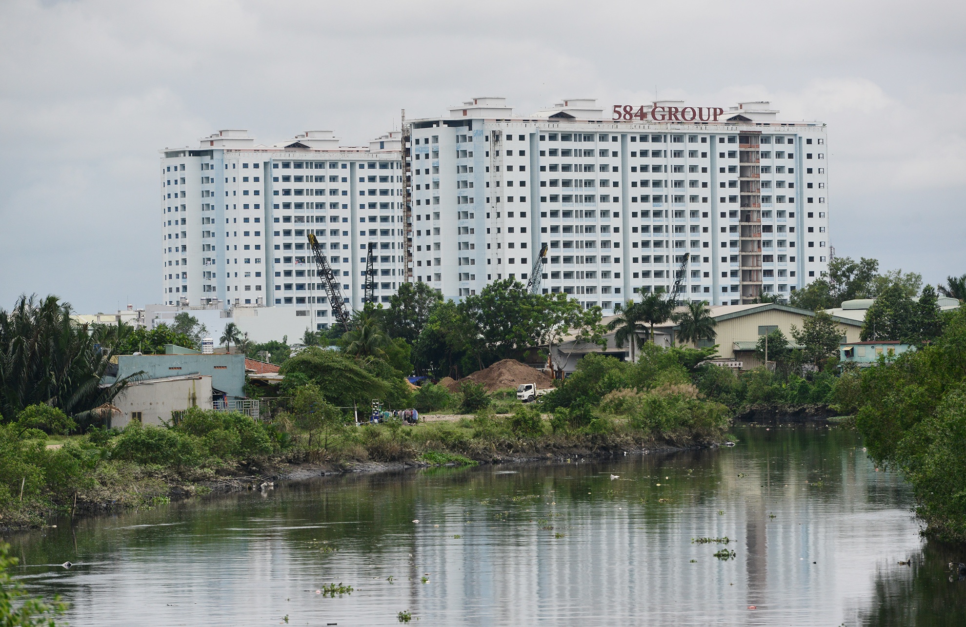 nhung du an bi ngan hang siet no o TP.HCM anh 1