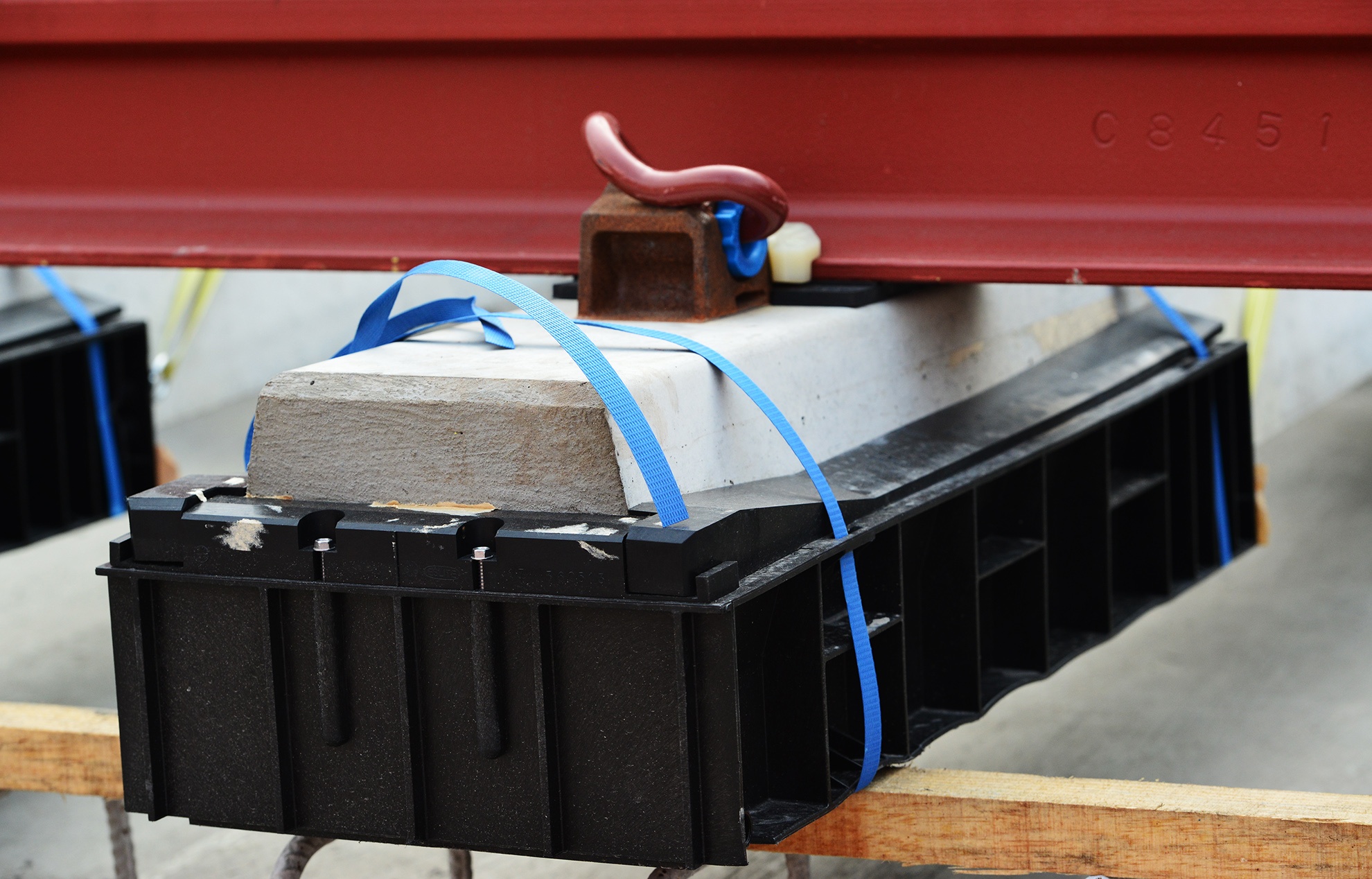 Can canh duong ray tuyen metro dau tien o Sai Gon anh 9