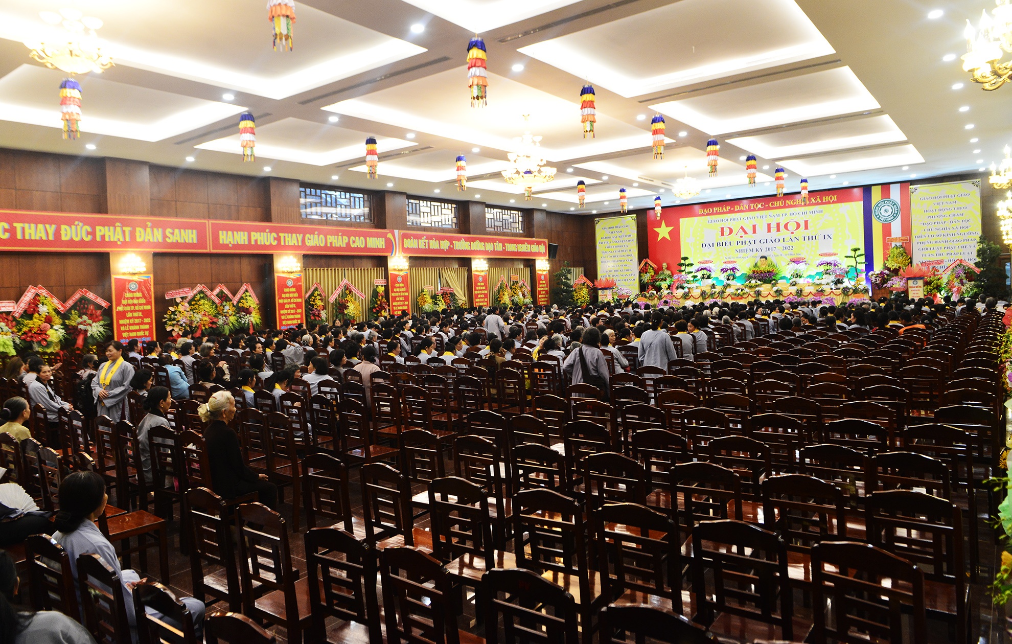 khanh thanh Viet Nam Quoc tu anh 13