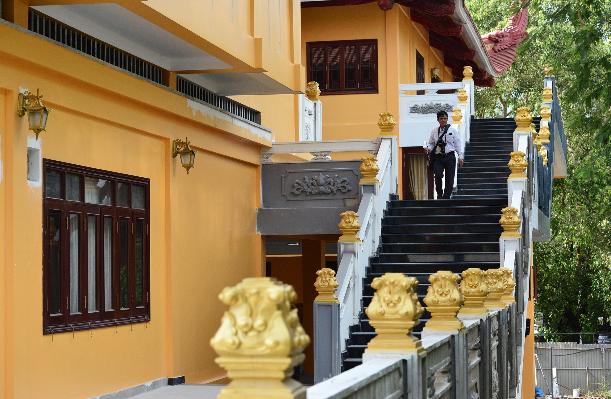 khanh thanh Viet Nam Quoc tu anh 9