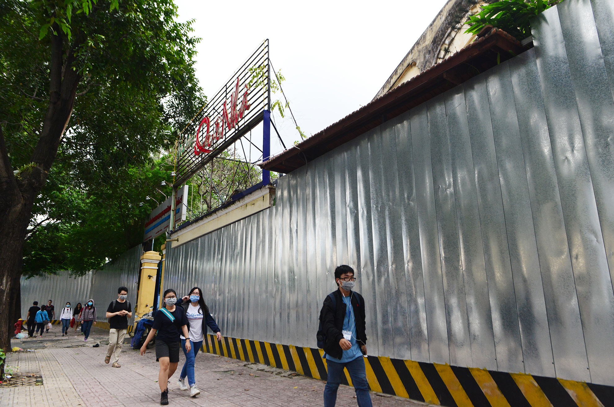 toan canh lo dat vang ben ho Con Rua o Sai Gon anh 11