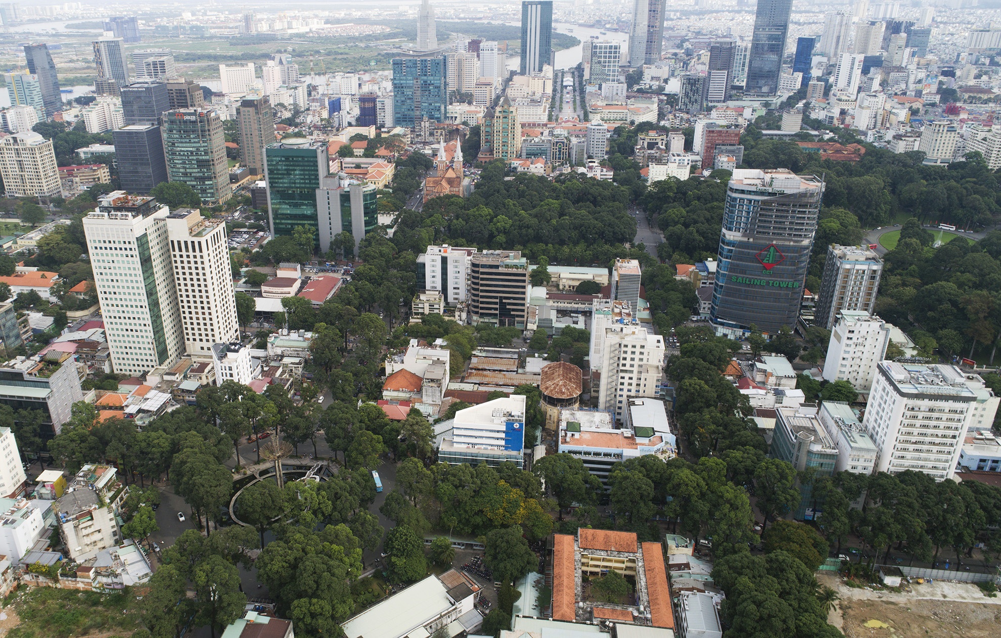 toan canh lo dat vang ben ho Con Rua o Sai Gon anh 1