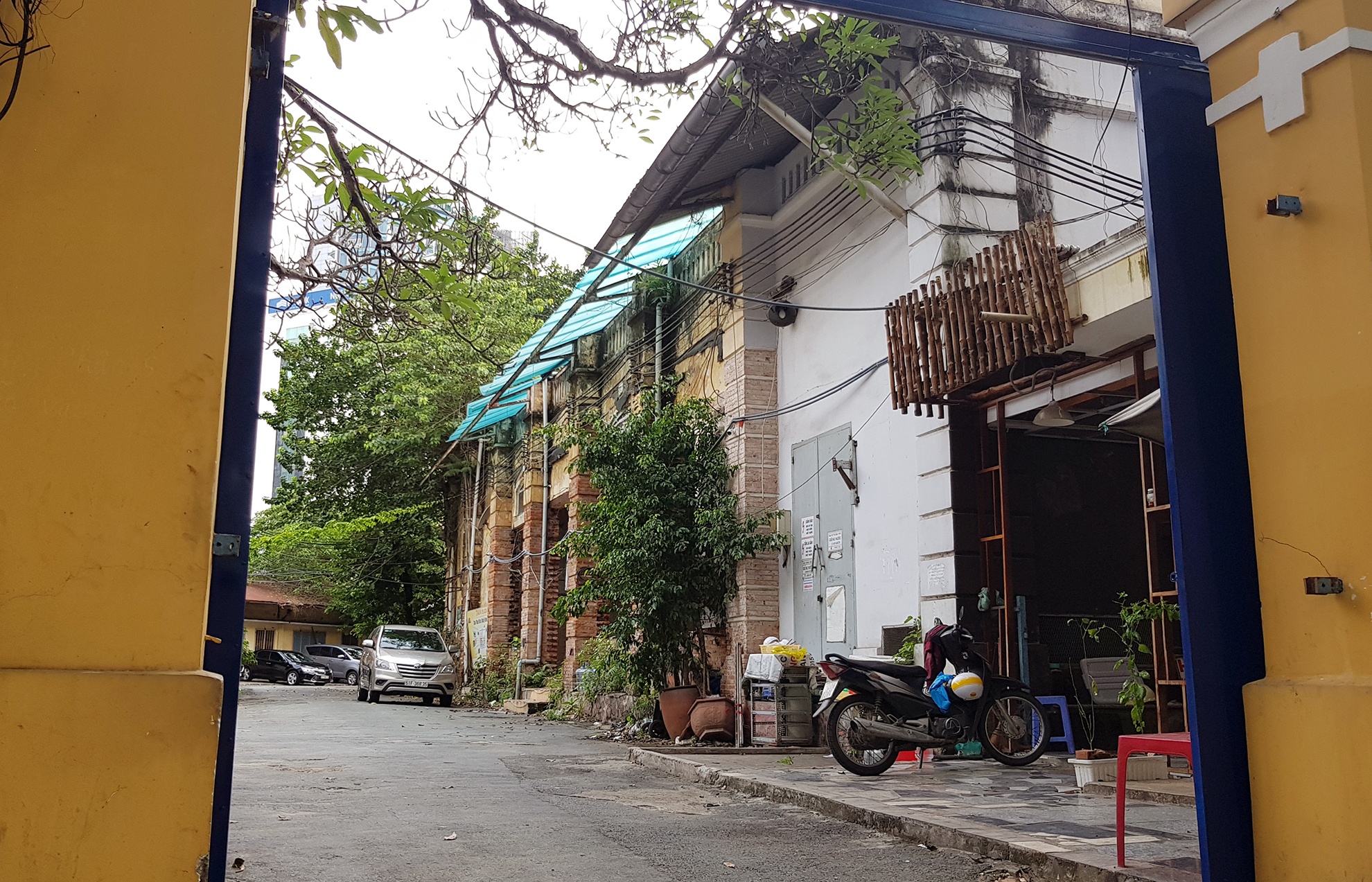 toan canh lo dat vang ben ho Con Rua o Sai Gon anh 7