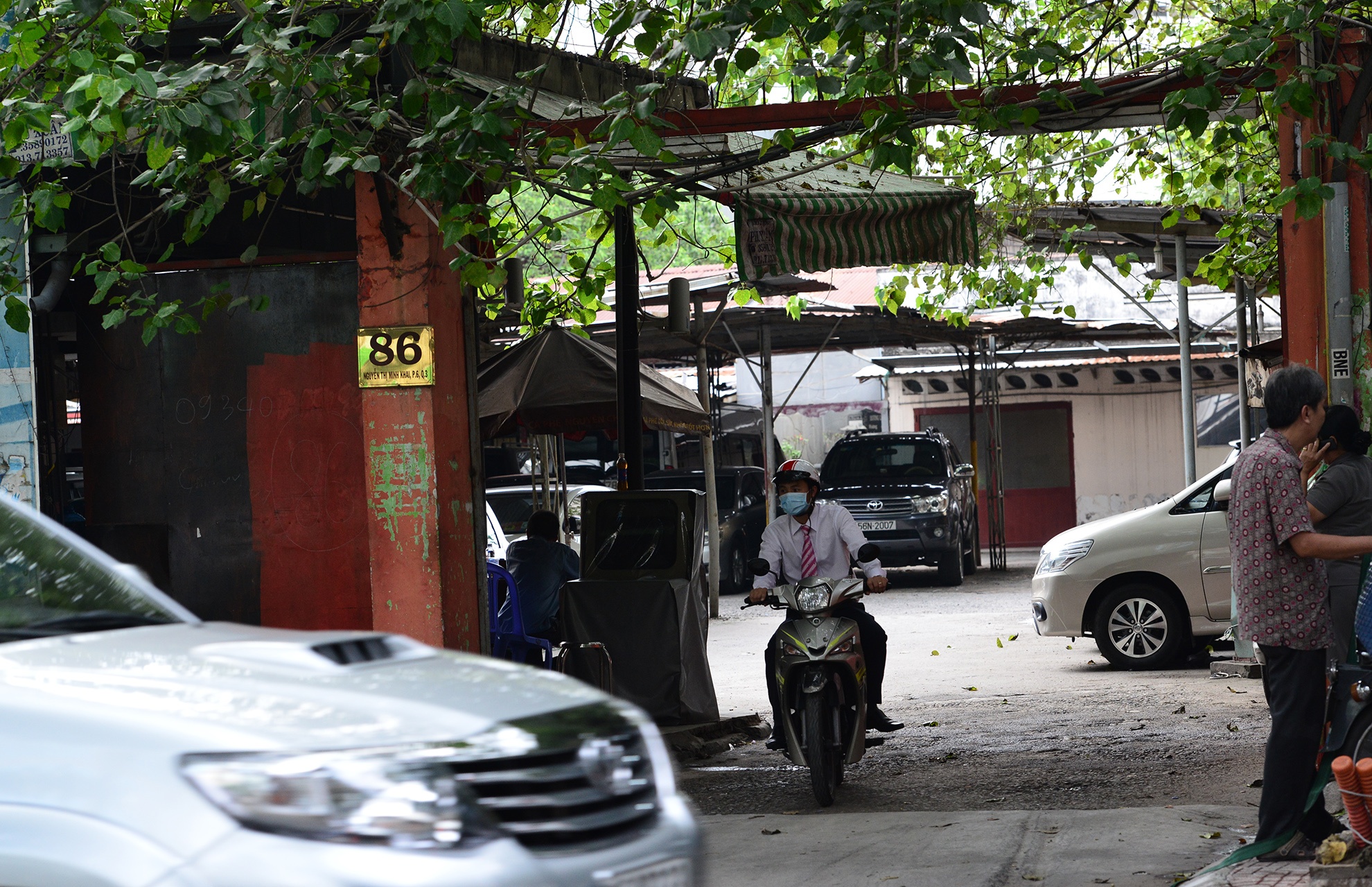 toan canh lo dat vang ben ho Con Rua o Sai Gon anh 8