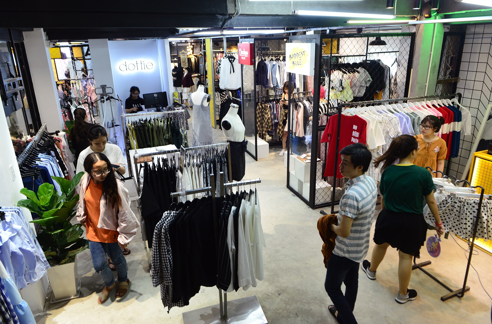 Khu mua sam,  am thuc 15 ty dong cua dien vien Midu anh 11