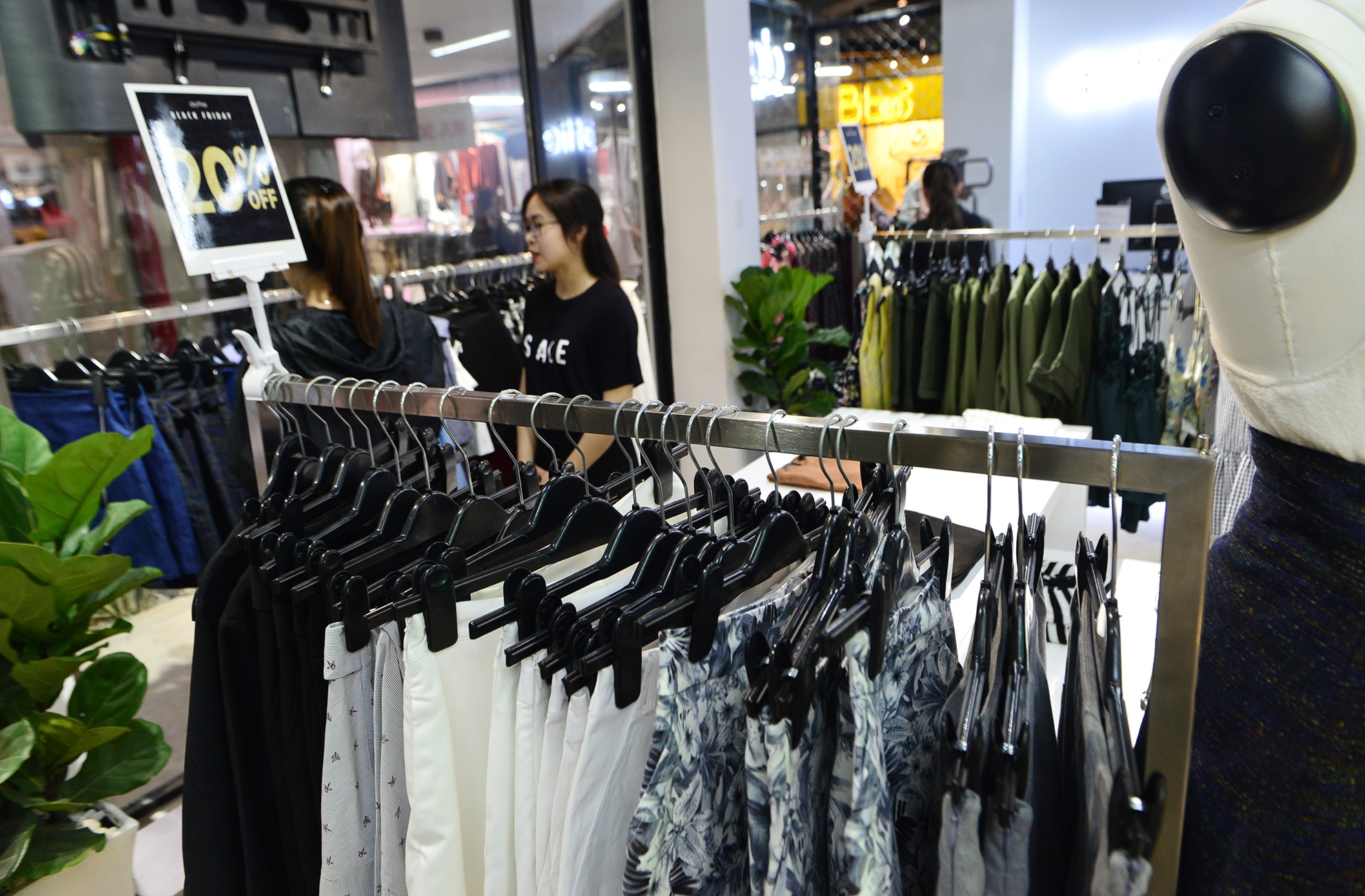 Khu mua sam,  am thuc 15 ty dong cua dien vien Midu anh 13