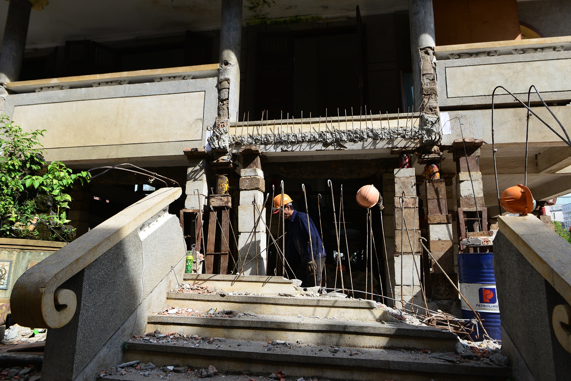 "Than den" nang giang duong chua nang 2.000 tan o anh 17