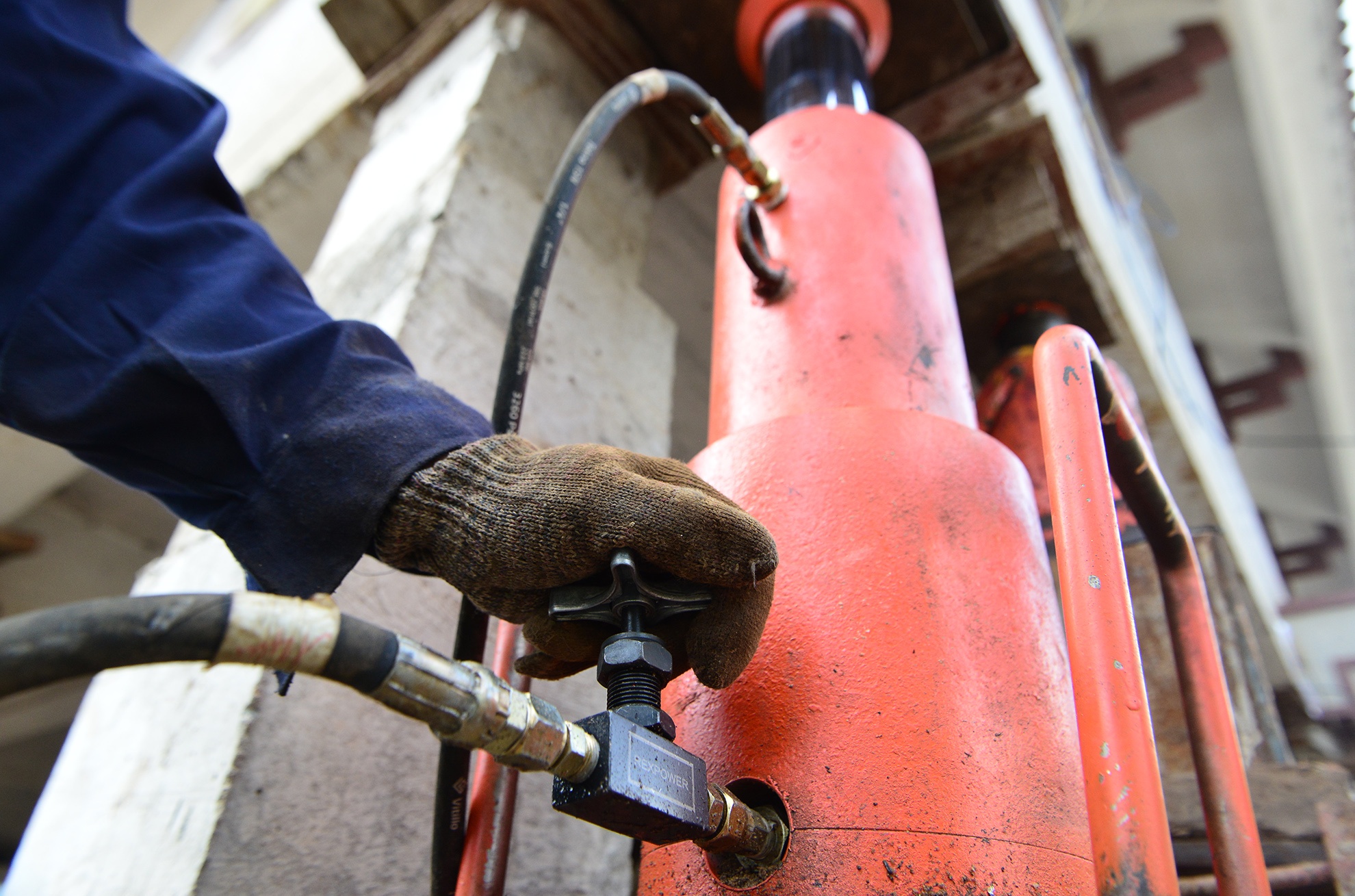 "Than den" nang giang duong chua nang 2.000 tan o anh 4