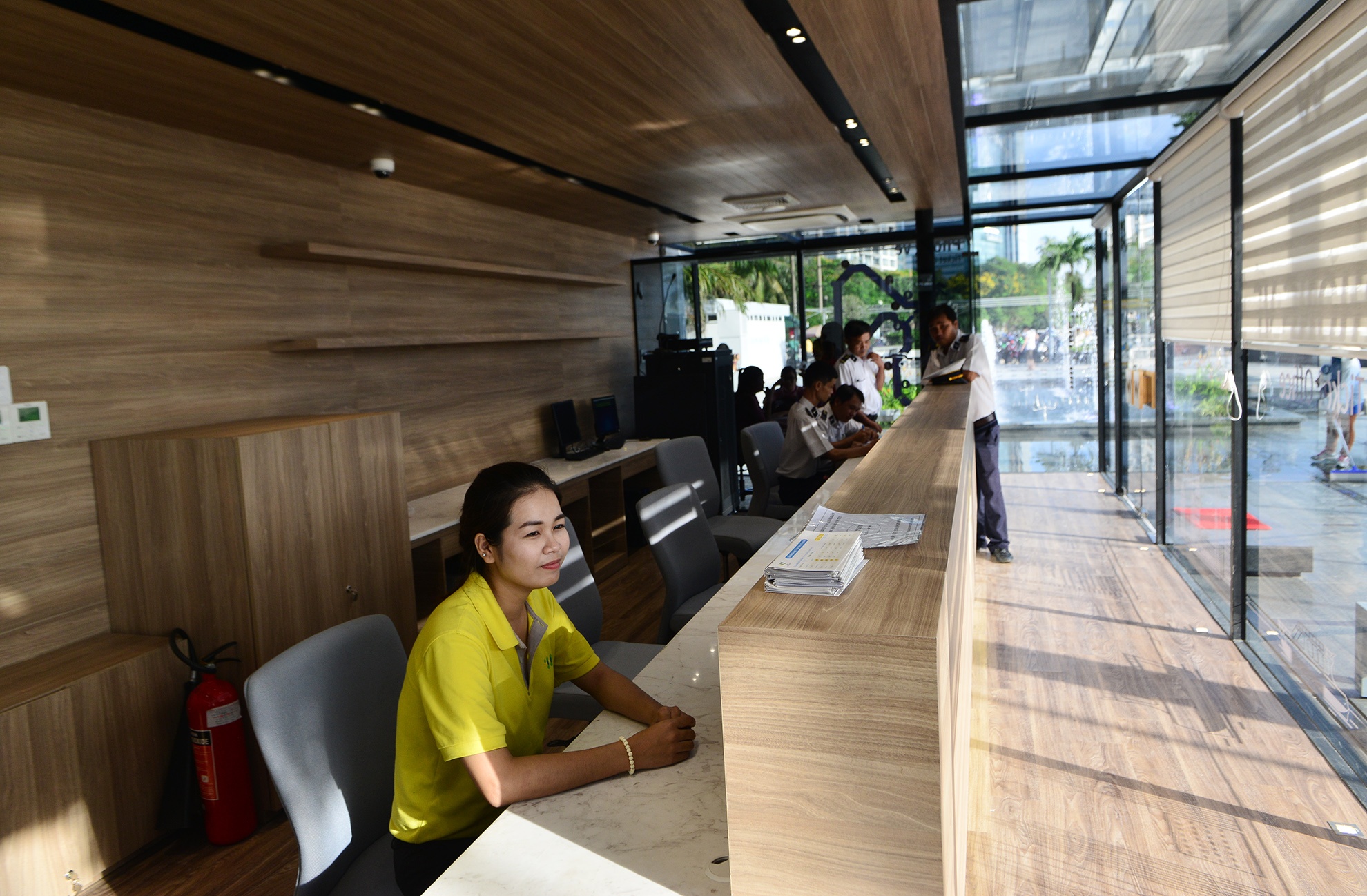 ngay dau van hanh buyt song o Sai Gon anh 6