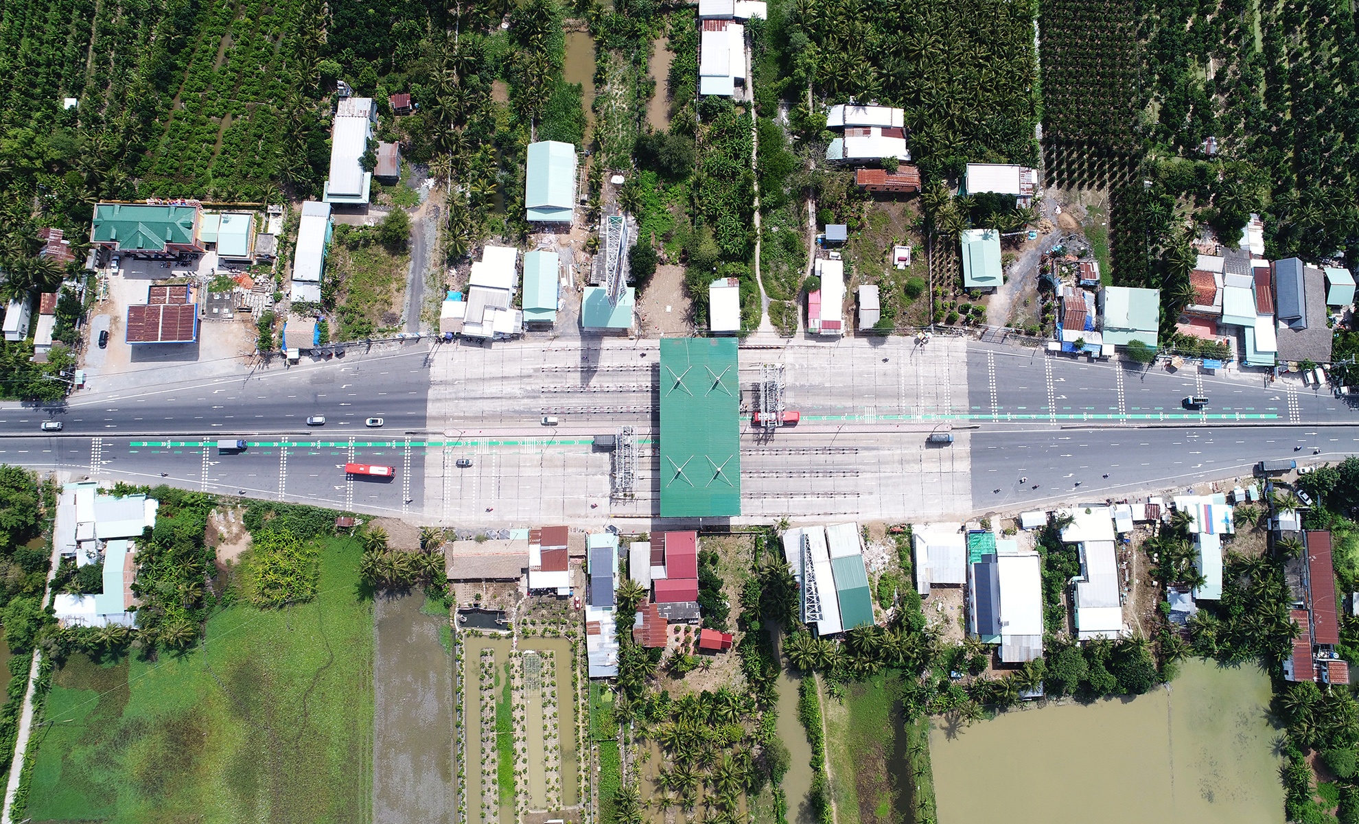 BOT Cai Lay vang lang ngay xa tram anh 1