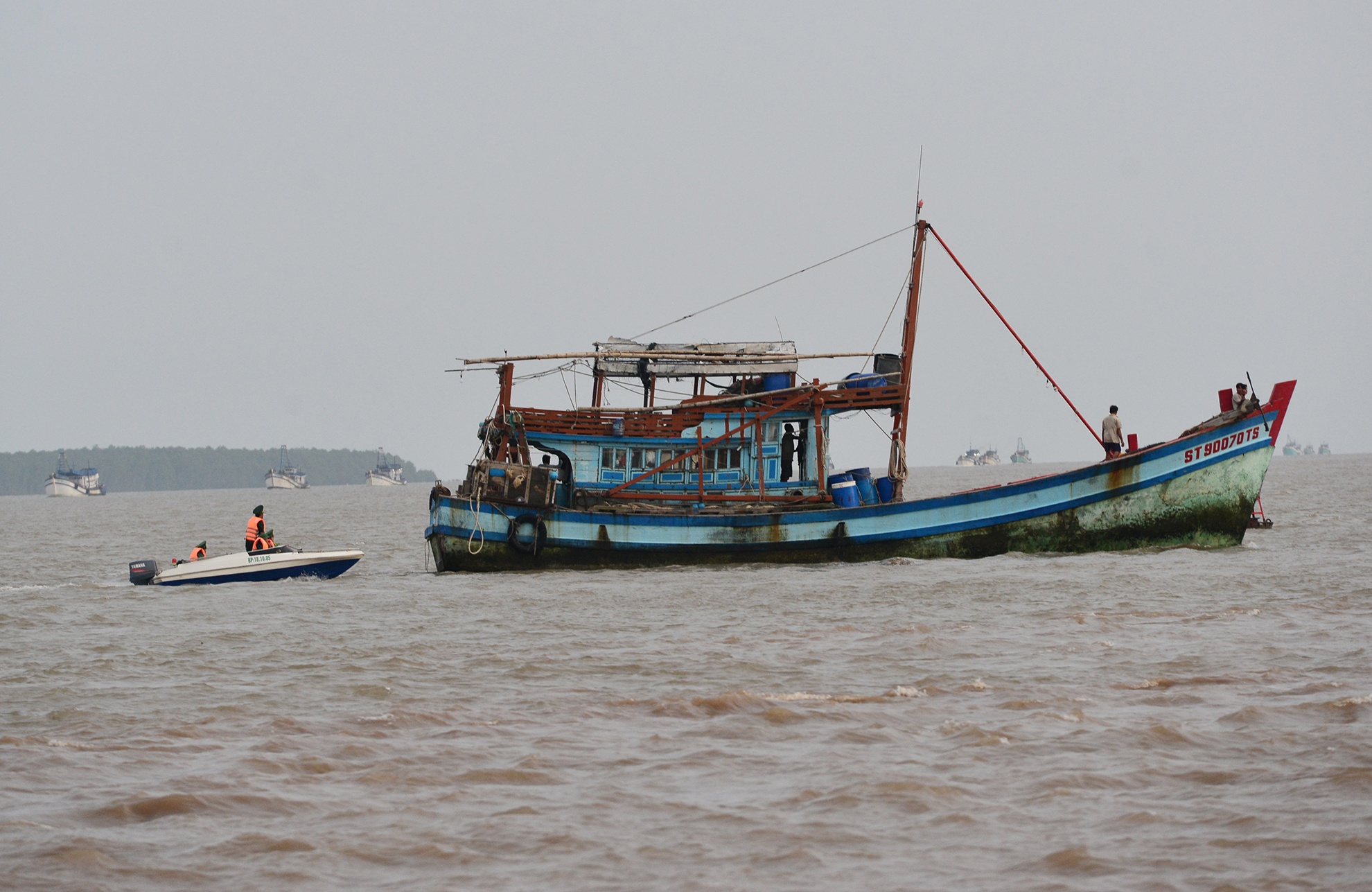 bao Tembin do bo vao mien Tay anh 8