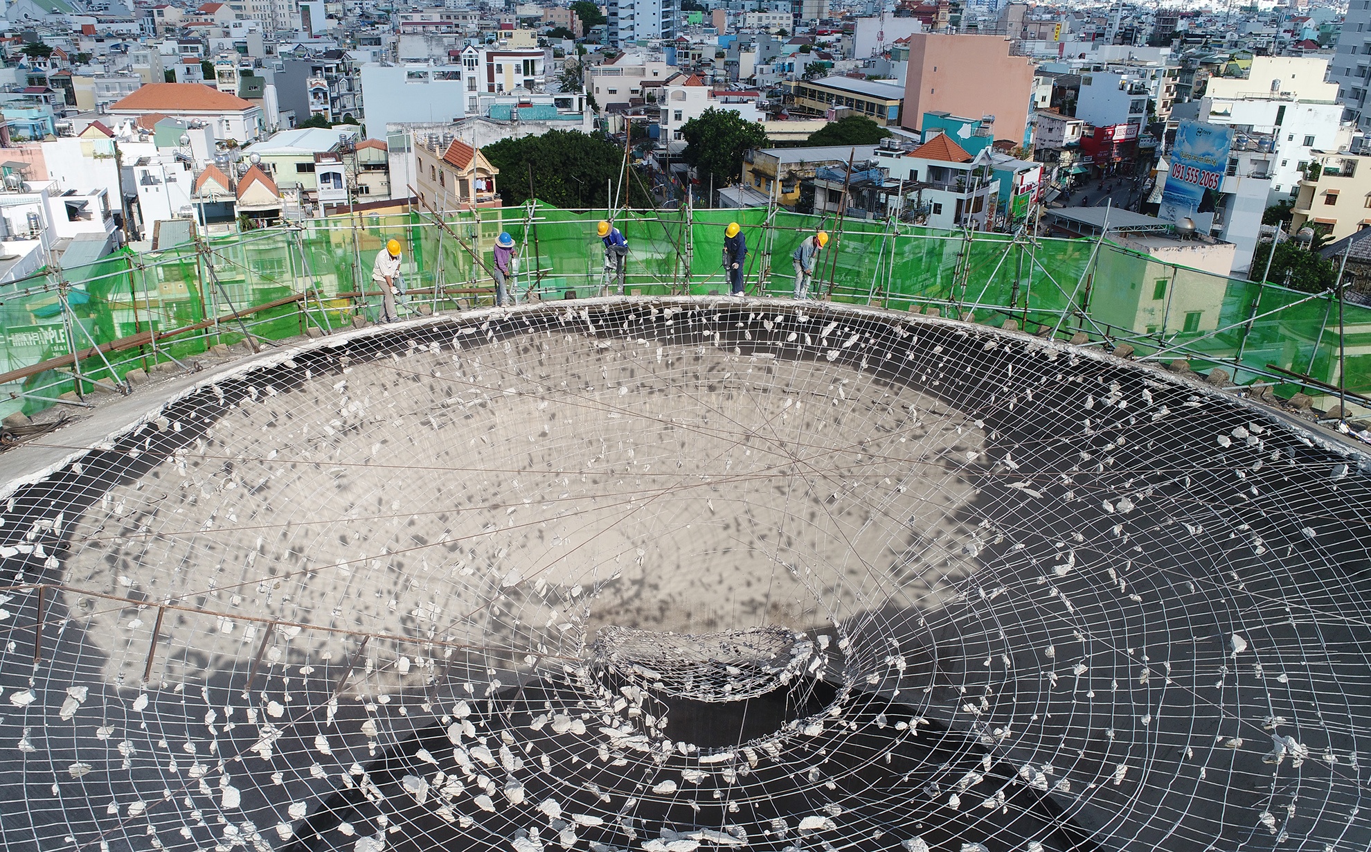 Canh thao do be chua nuoc khong lo o Sai Gon hinh anh