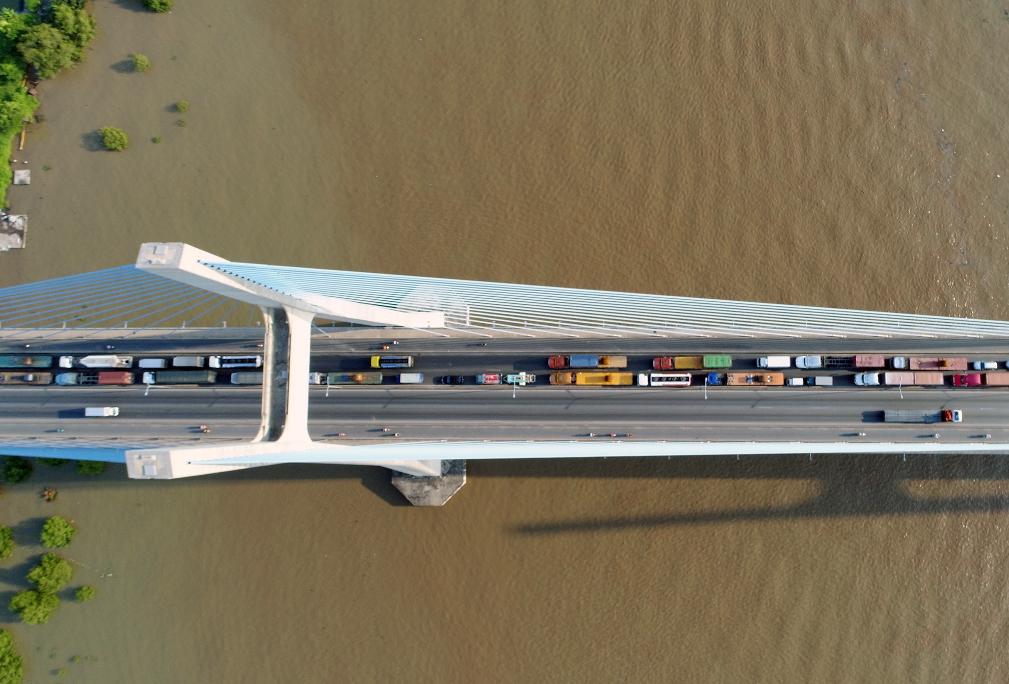 Toa canh giao thong vao cang Cat Lai anh 23