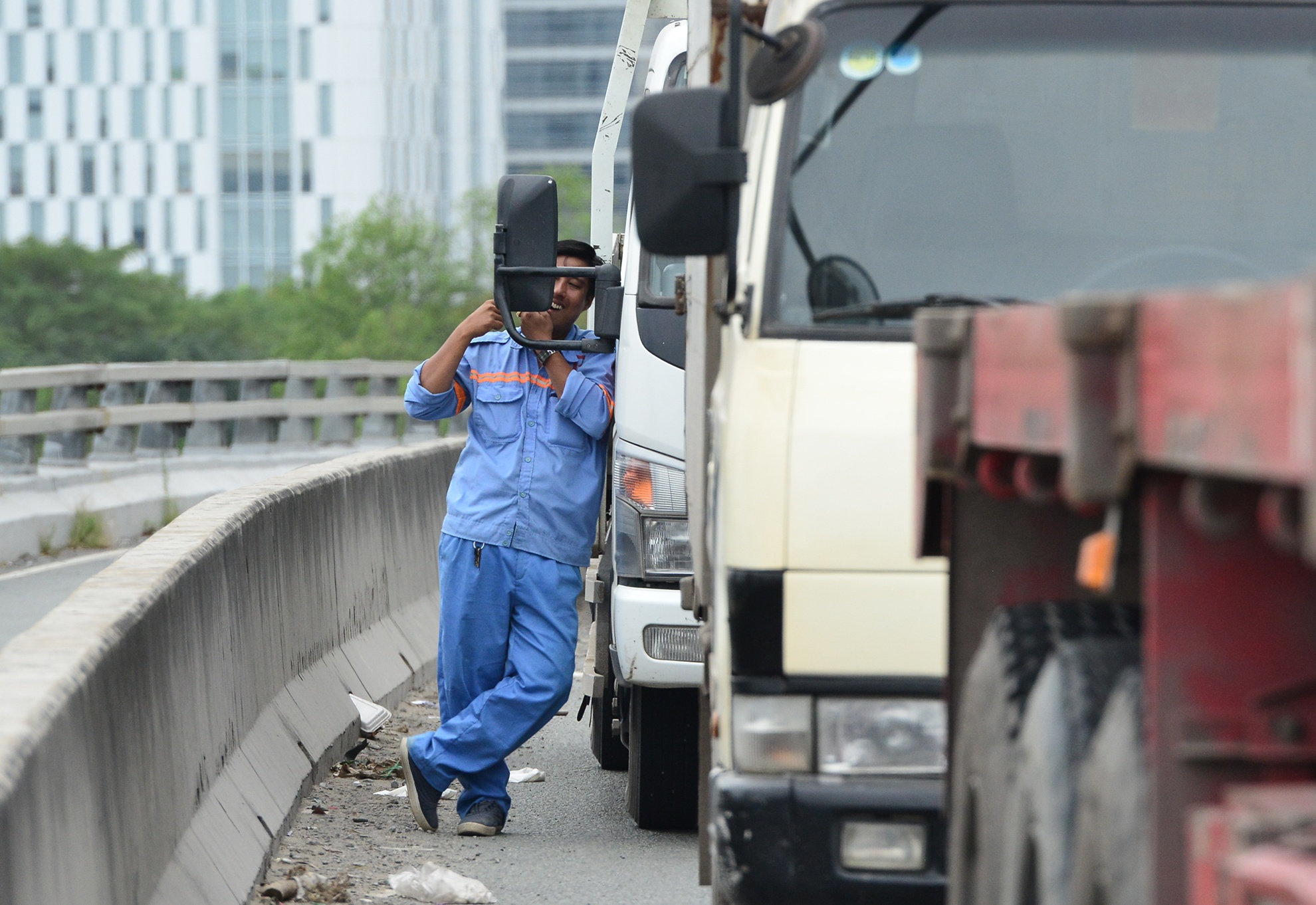 Toa canh giao thong vao cang Cat Lai anh 43