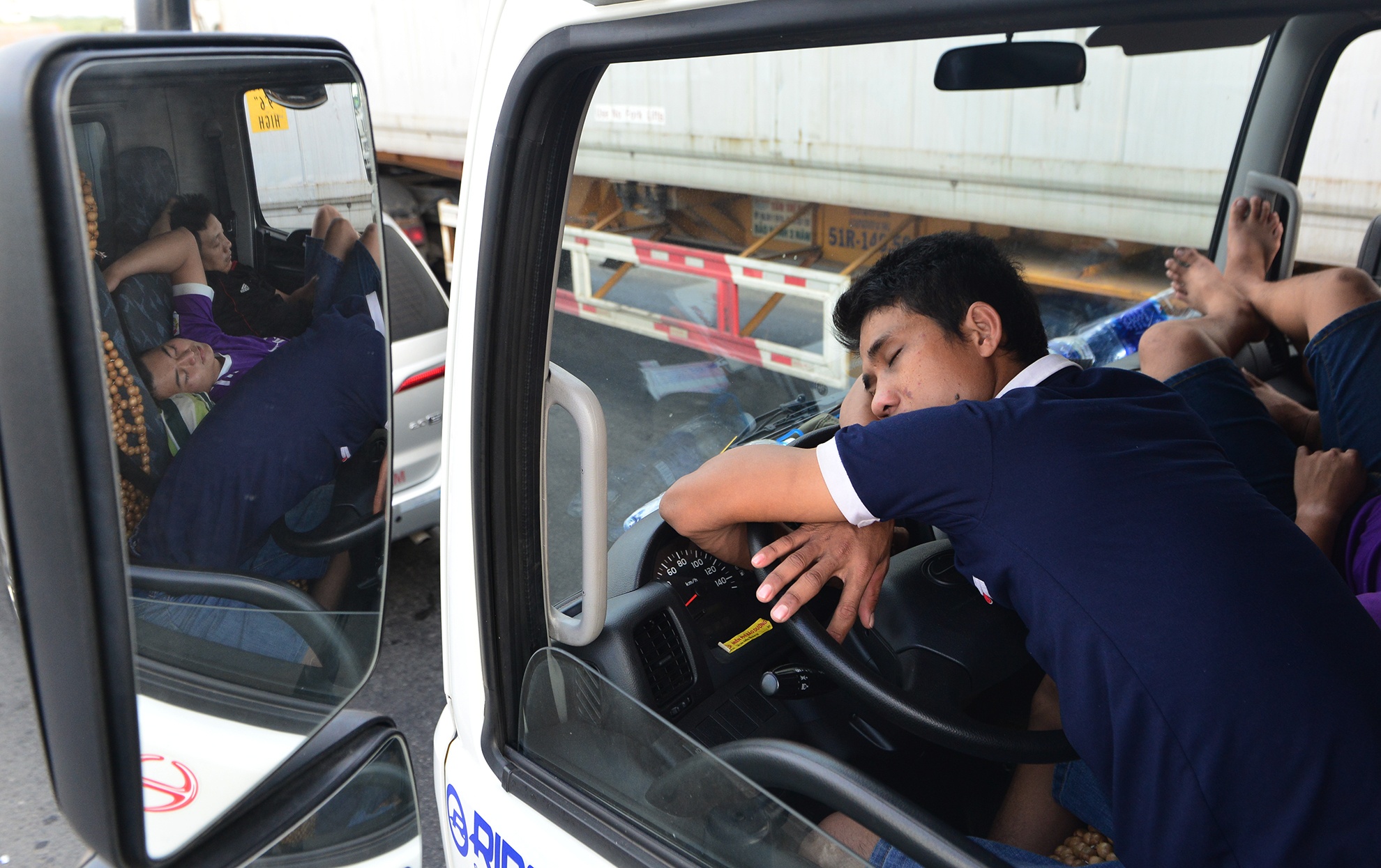 Toa canh giao thong vao cang Cat Lai anh 48