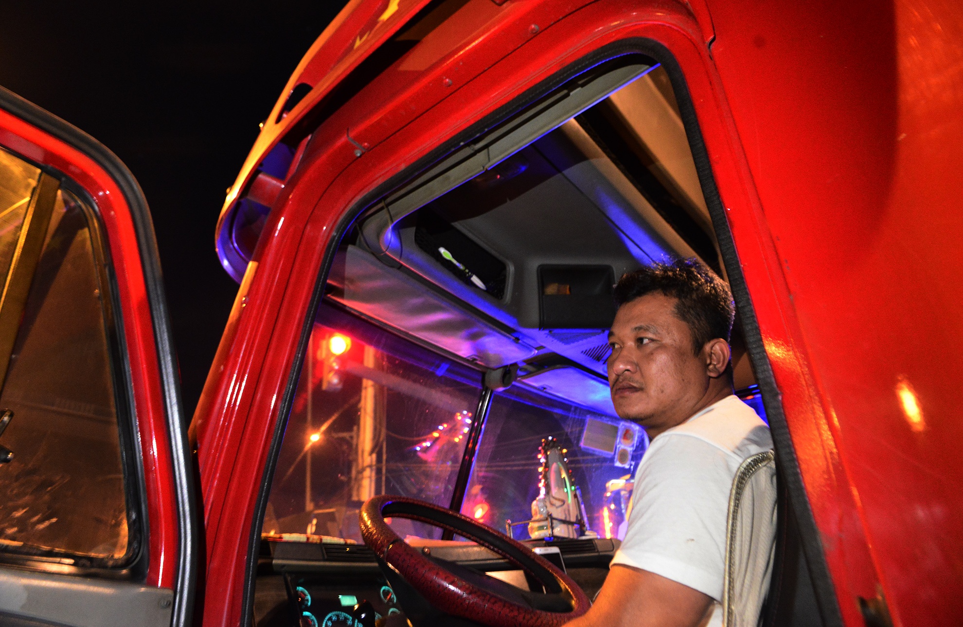 Toa canh giao thong vao cang Cat Lai anh 19