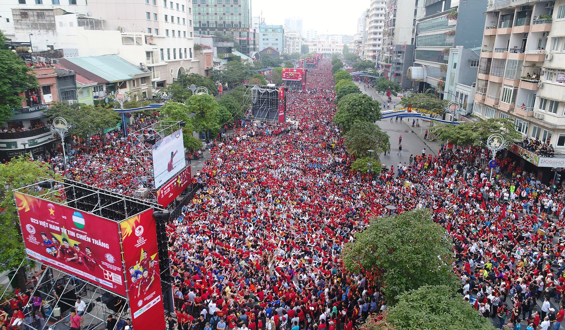 pho di bo Nguyen Hue anh 5