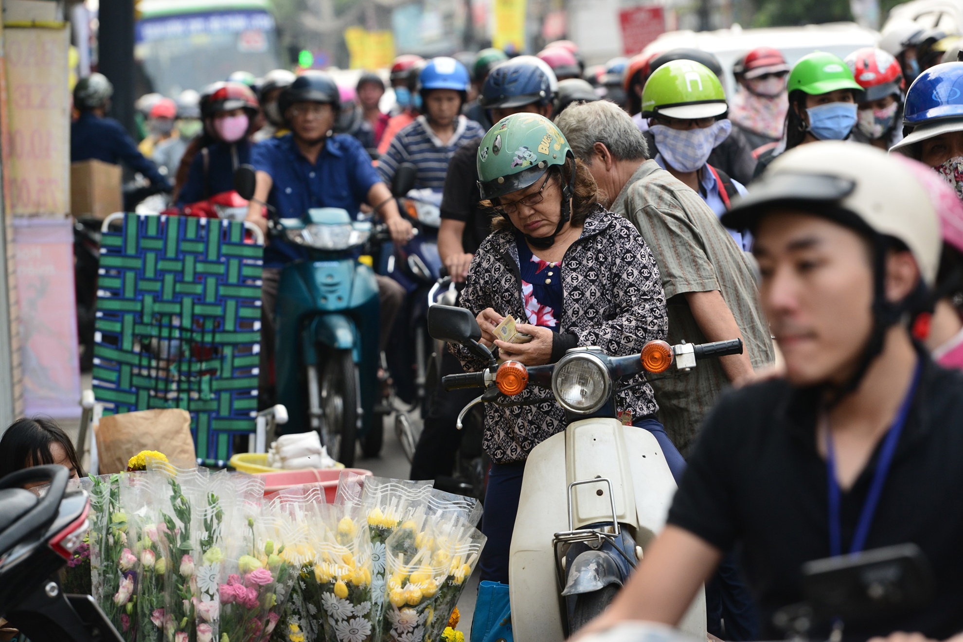 nhieu tuyen duong o Sai Gon ket xe dip can Tet anh 4