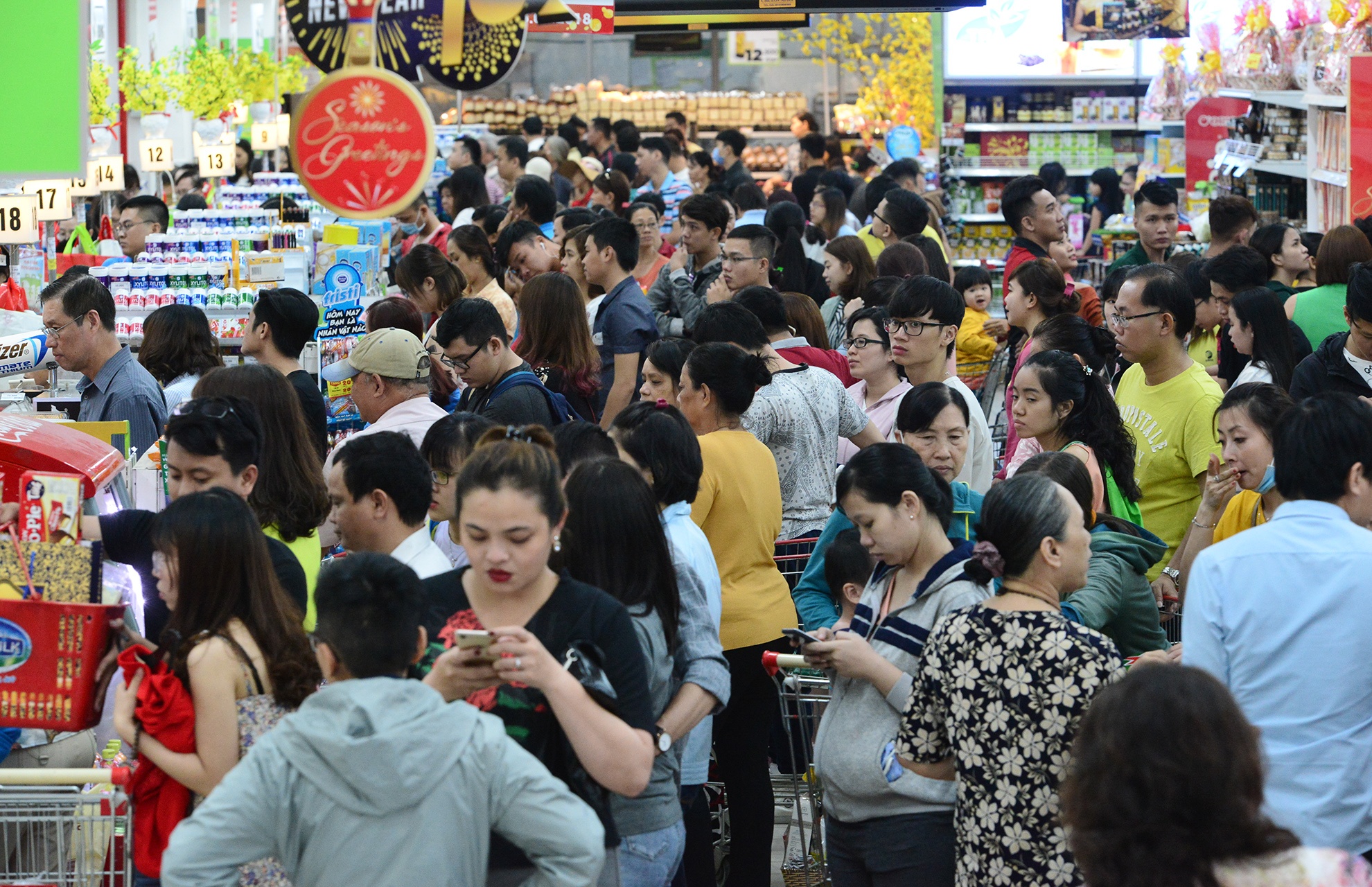 Nguoi Sai Gon do xo di sam Tet hinh anh