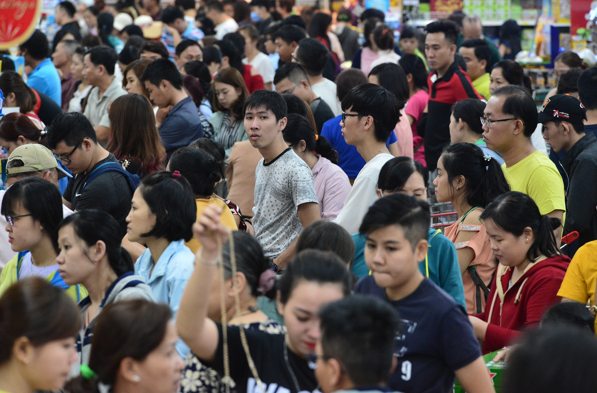 cho thanh toan khi mua sam Tet o Sai Gon anh 4