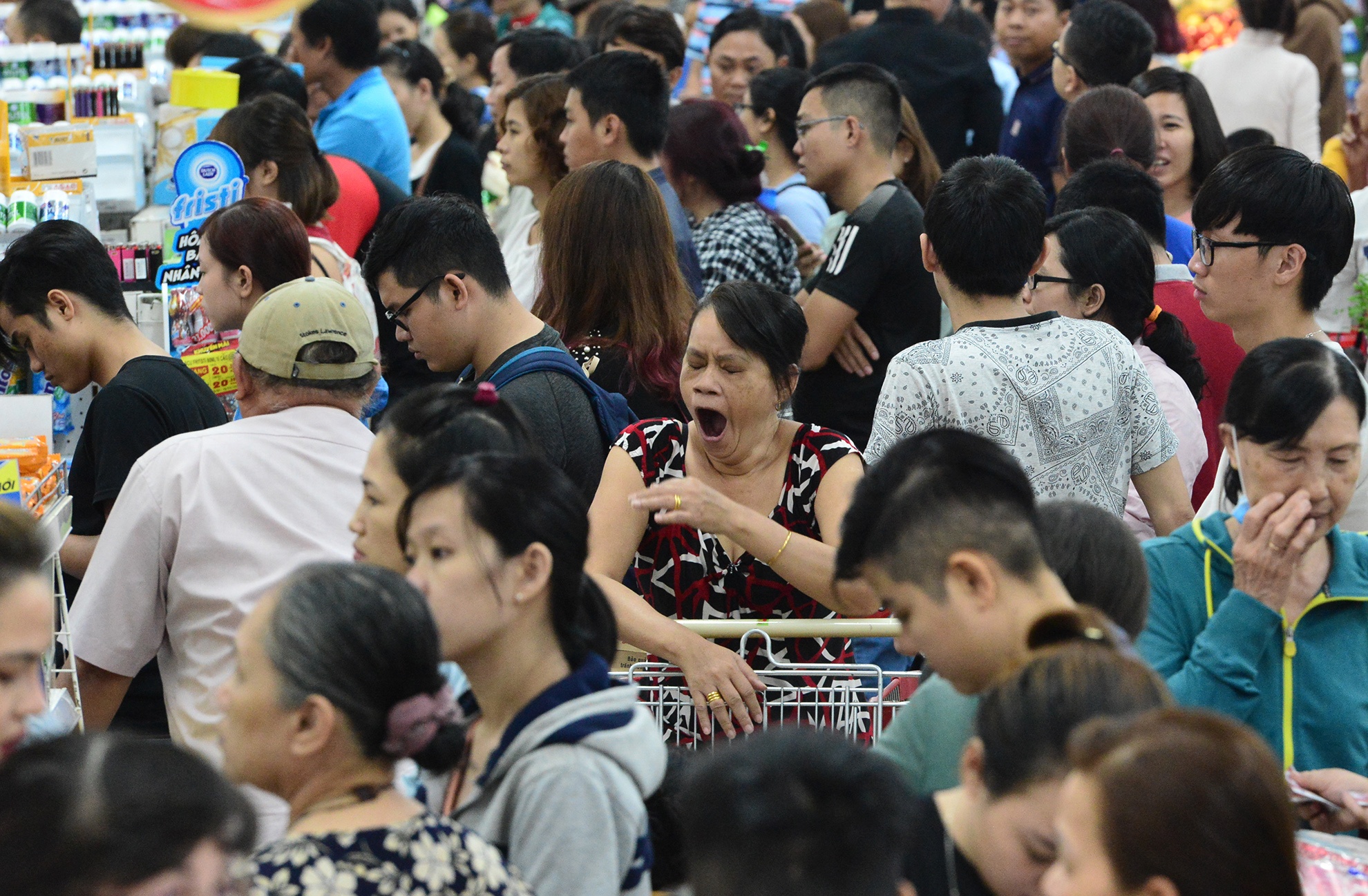 cho thanh toan khi mua sam Tet o Sai Gon anh 6