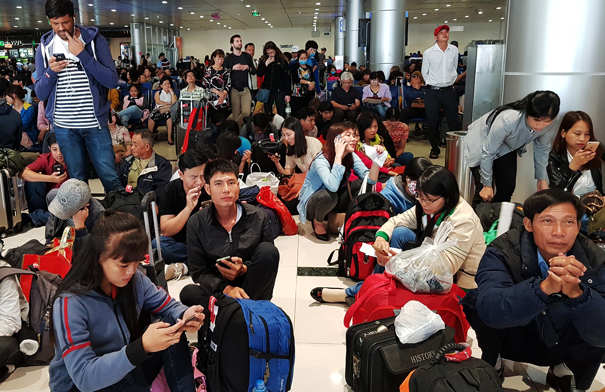 canh dong duc o san bay Tan Son Nhat ngay can Tet anh 15