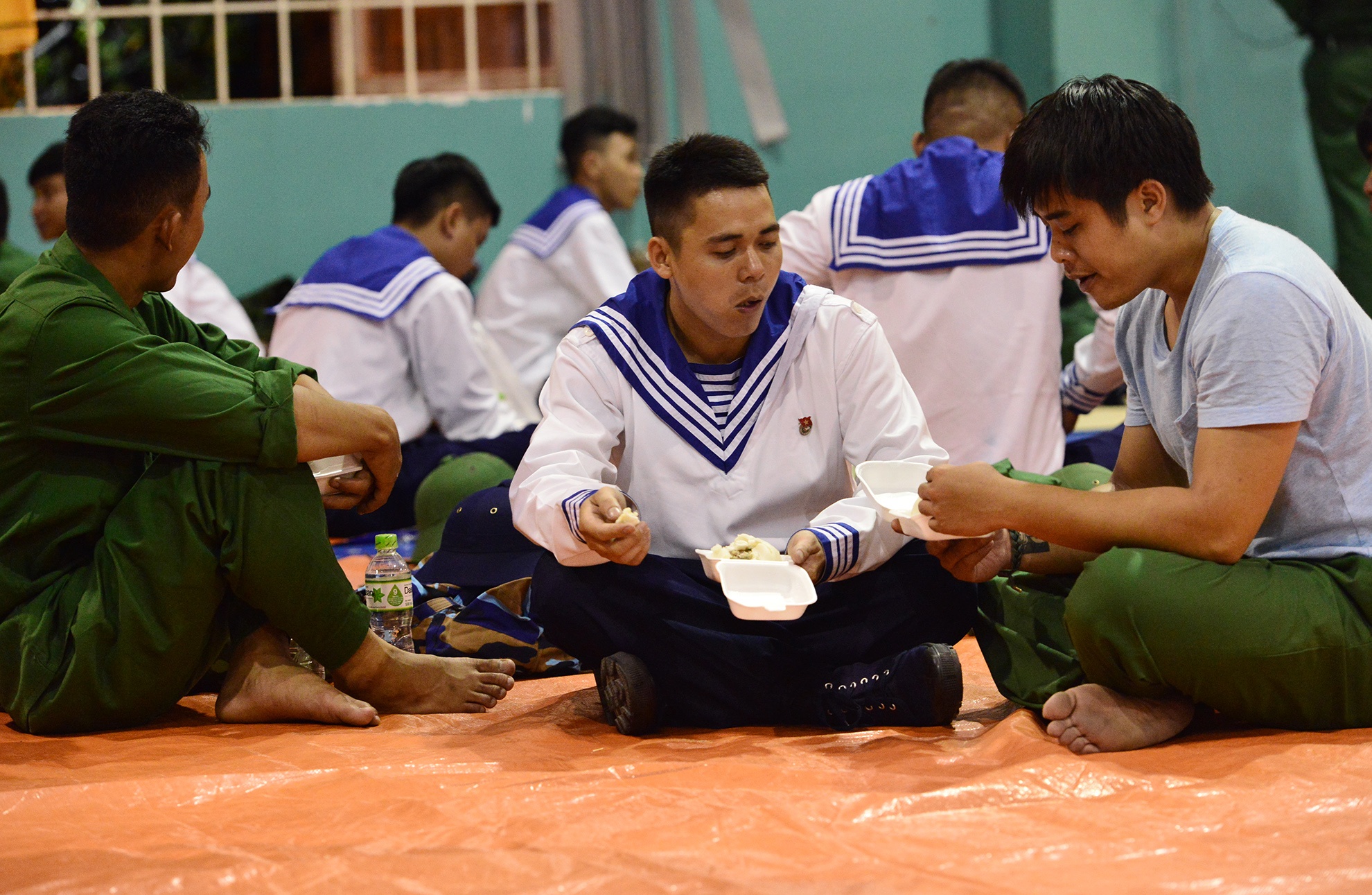 dem truoc ngay len duong cua tan binh Sai Gon anh 14