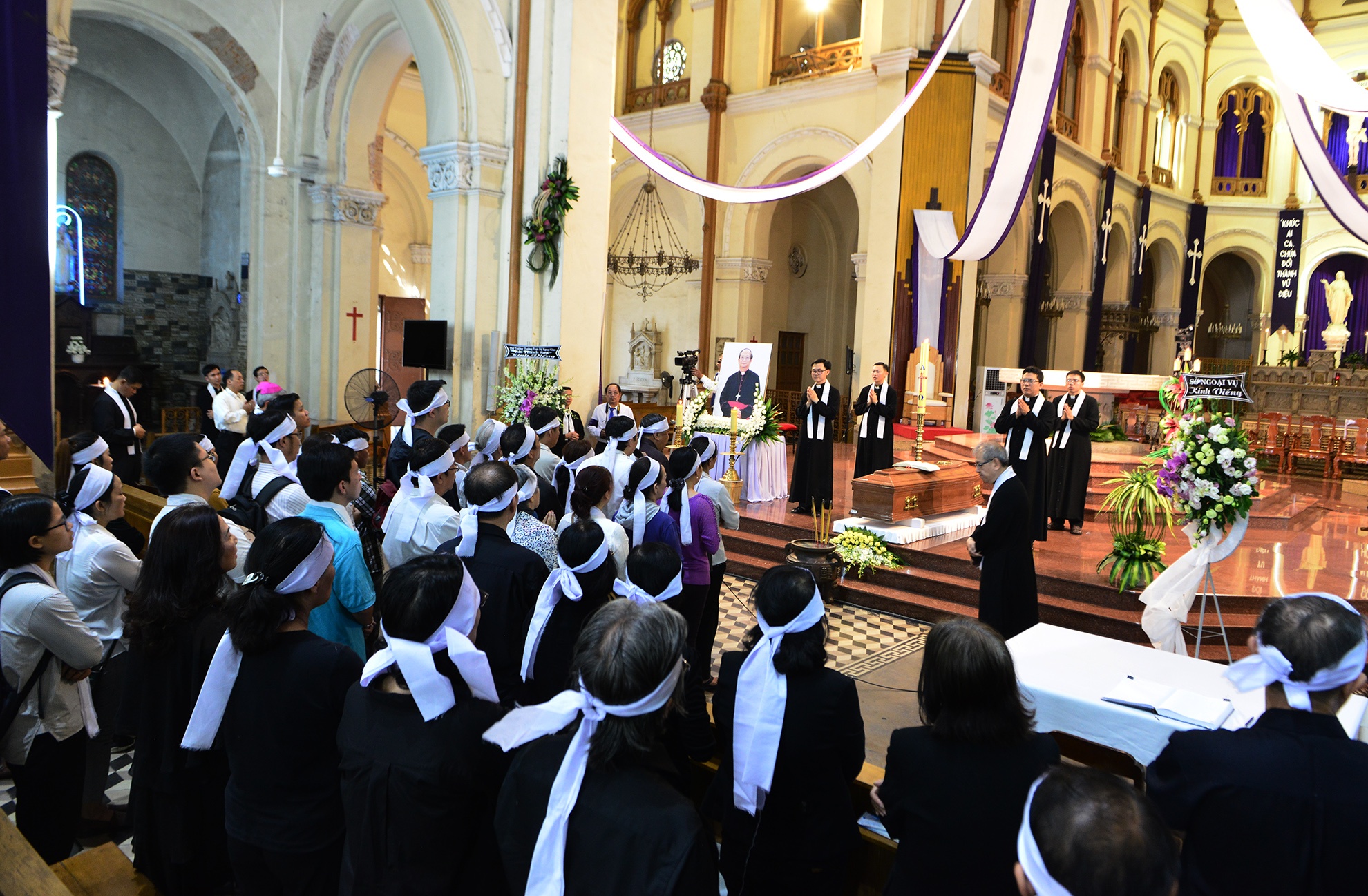 le vieng Tong giam muc Bui Van Doc anh 4