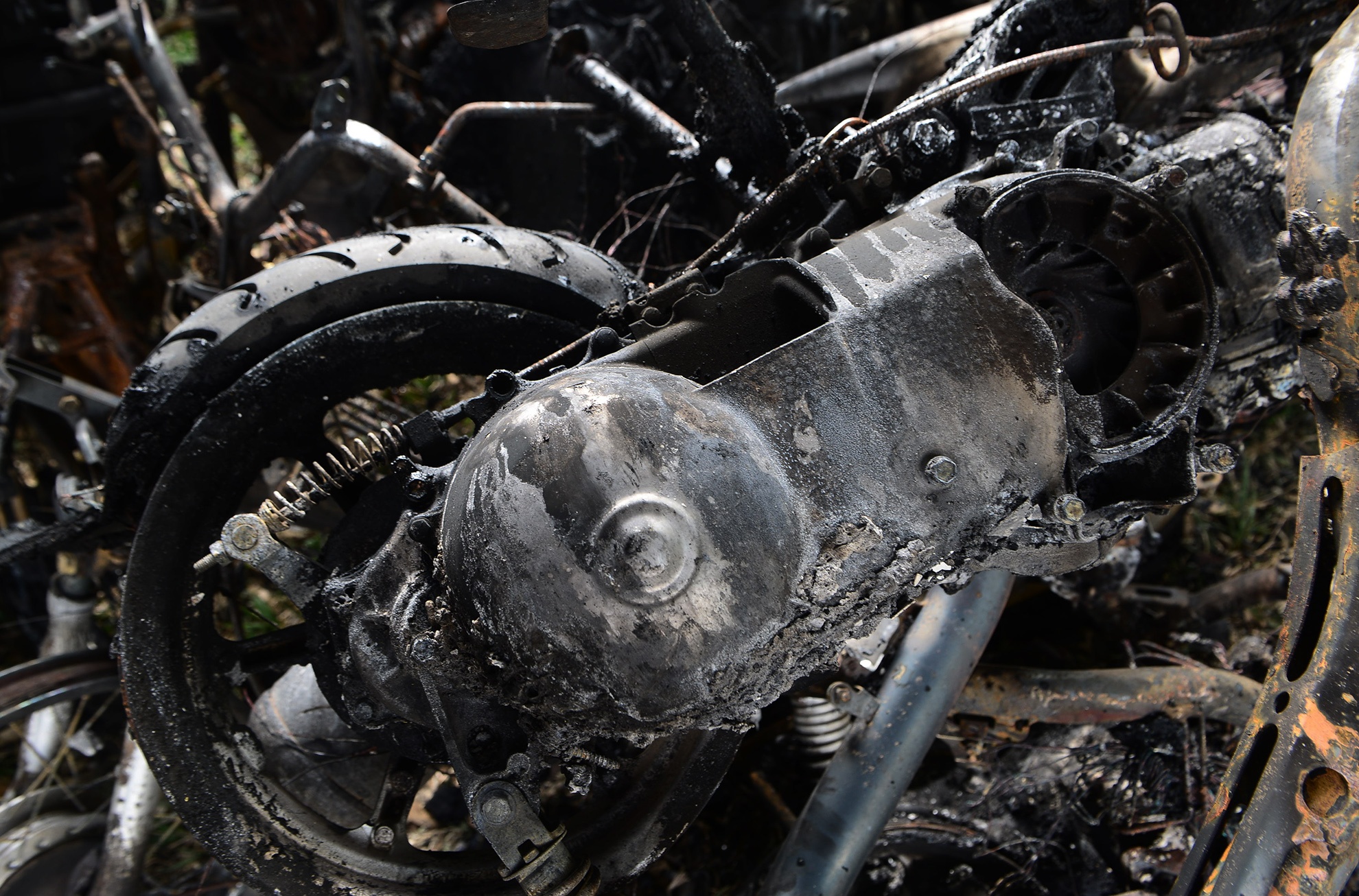 xe may chat thanh dong sau vu chay chung cu Carina anh 8