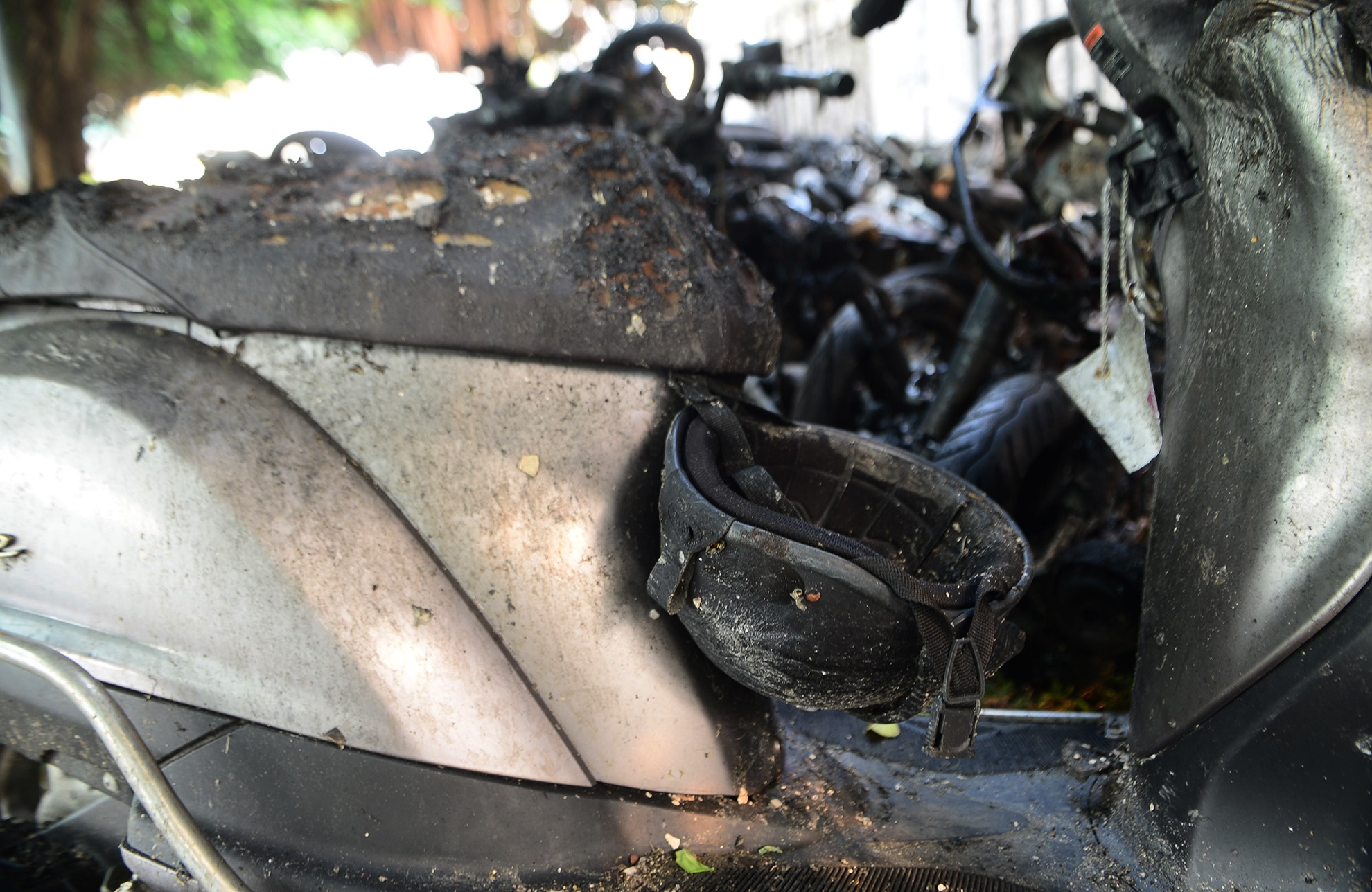 xe may chat thanh dong sau vu chay chung cu Carina anh 10