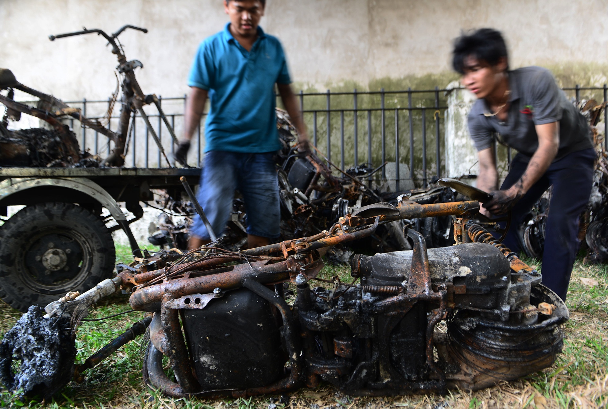 xe may chat thanh dong sau vu chay chung cu Carina anh 5